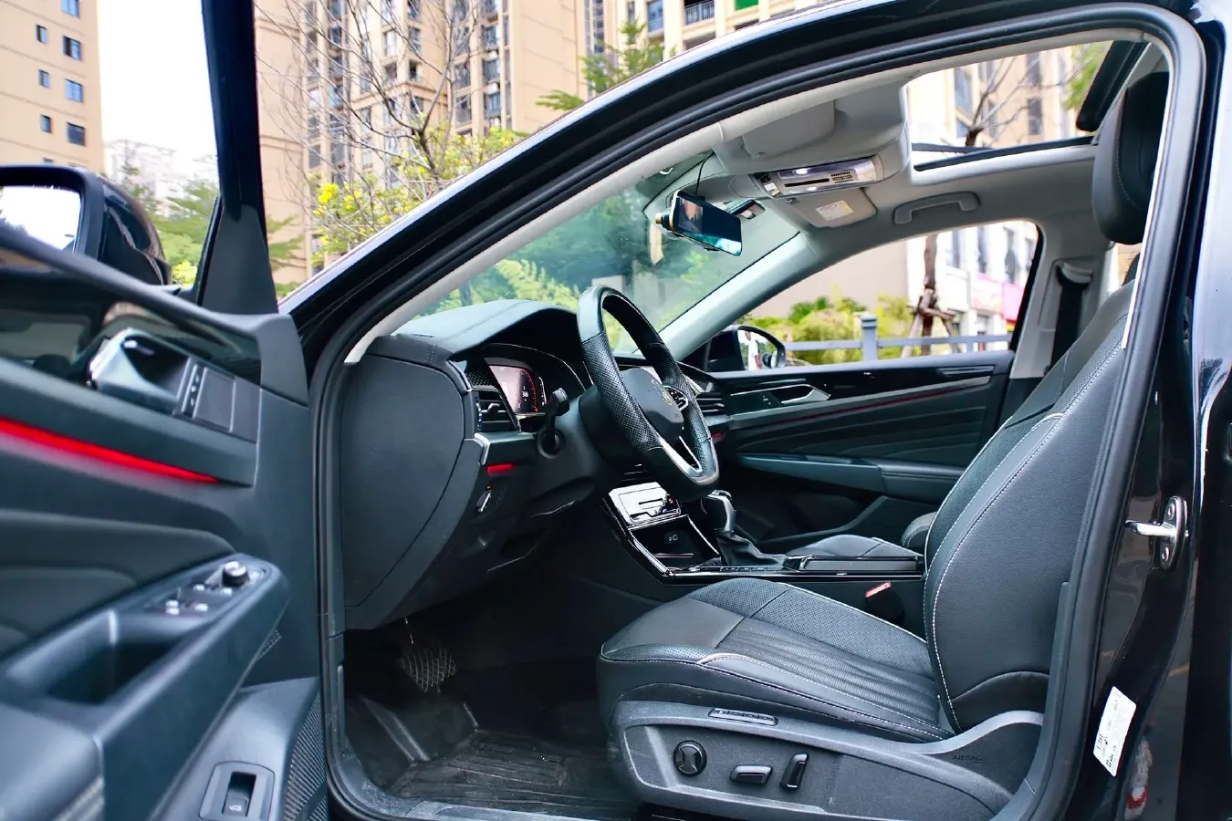 2022 Volkswagen Passat 2.0T 186HP L4 7DCT,autocango,china used car exporter,china ev exporter,chinese used car exporter,chinese used ev exporter