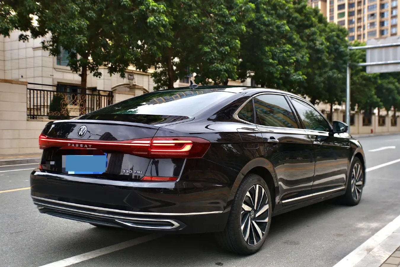 2022 Volkswagen Passat 2.0T 186HP L4 7DCT,autocango,china used car exporter,china ev exporter,chinese used car exporter,chinese used ev exporter