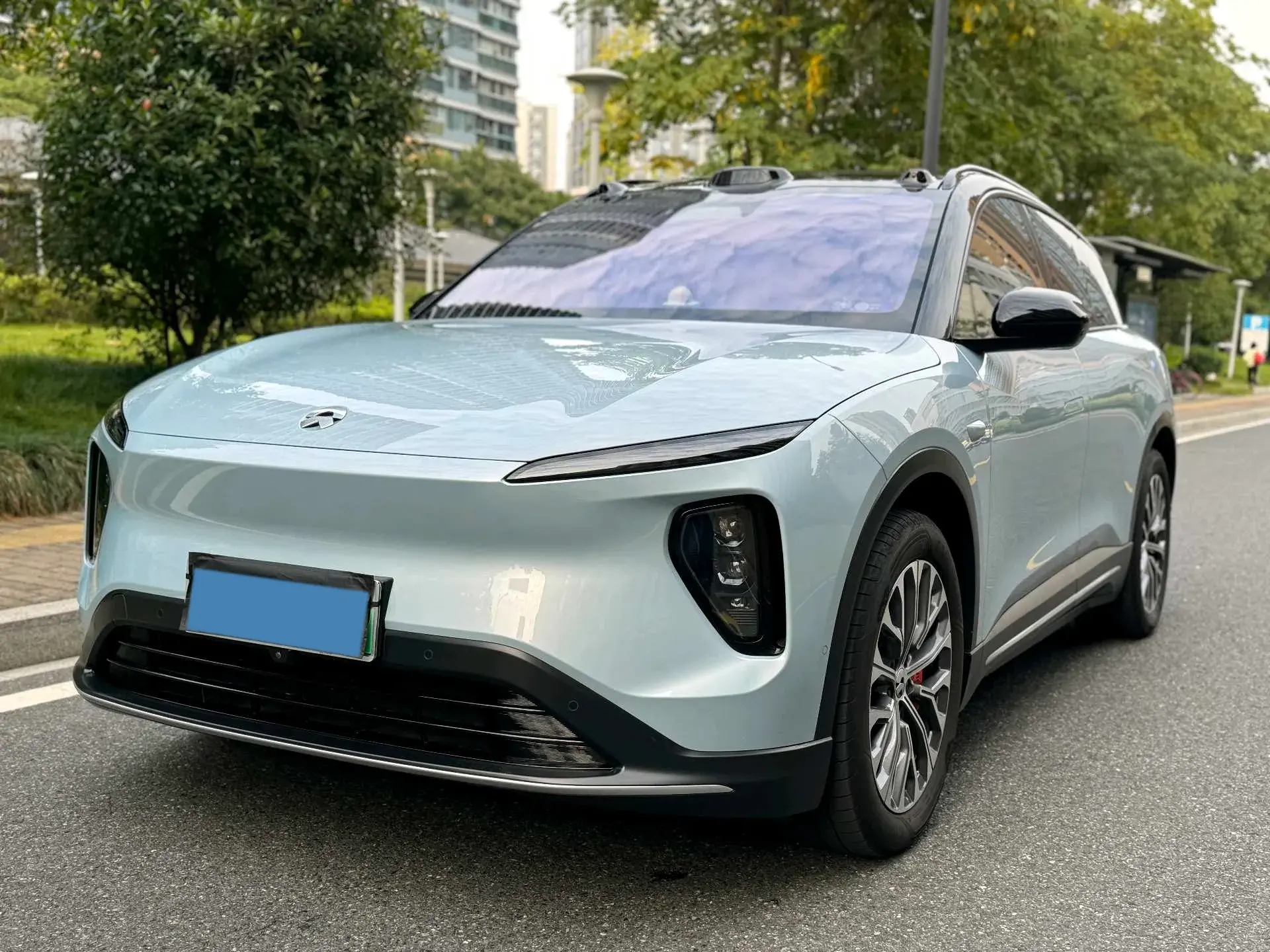 2024 NIO ES6 view 1