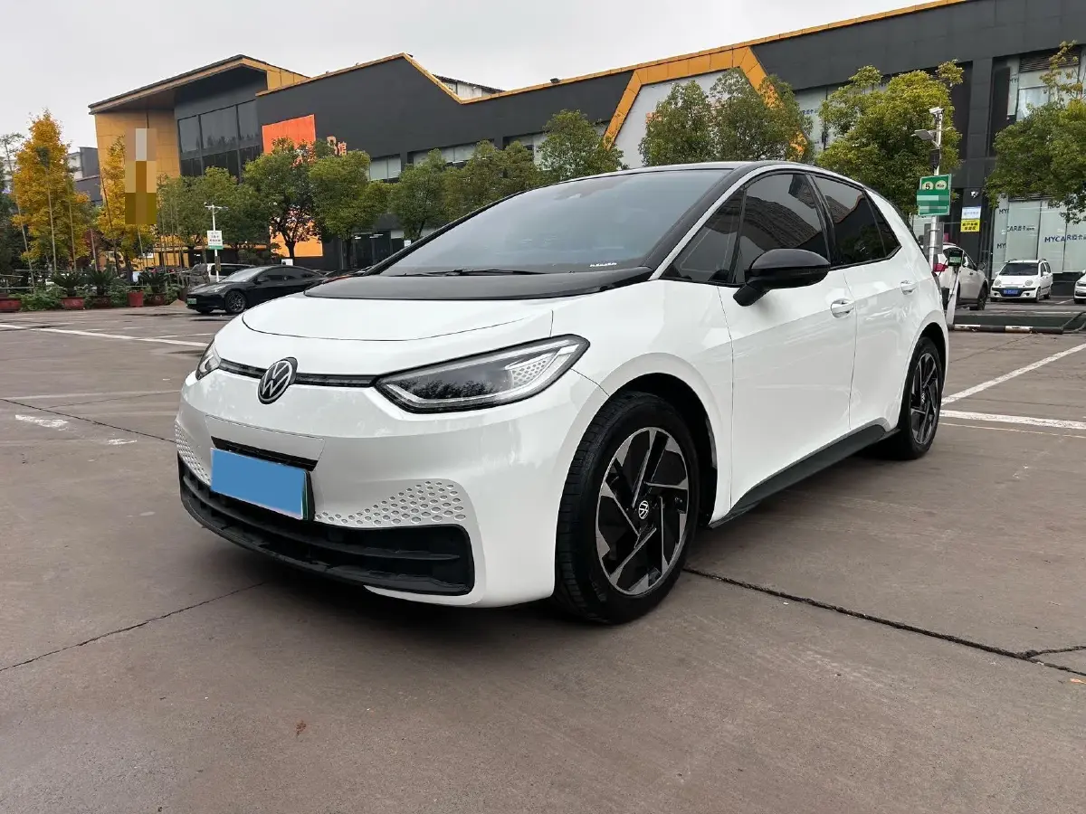2025 Volkswagen ID.3 BEV 52.8KWH