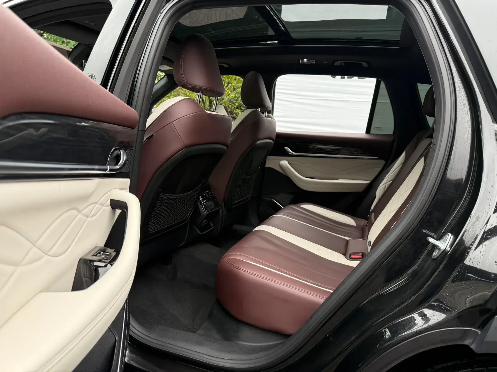 2021 GEELY MONJARO thumbnail 4