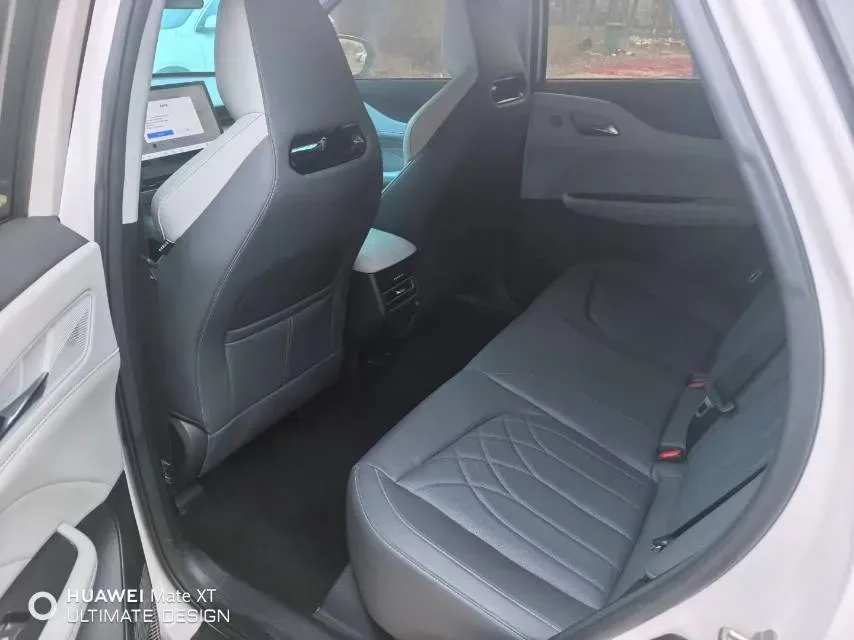 2024 ChangAn UNI-Z 1.5L 98HP L4 E-CVT PHEV 18.4KWH,autocango,china used car exporter,china ev exporter,chinese used car exporter,chinese used ev exporter