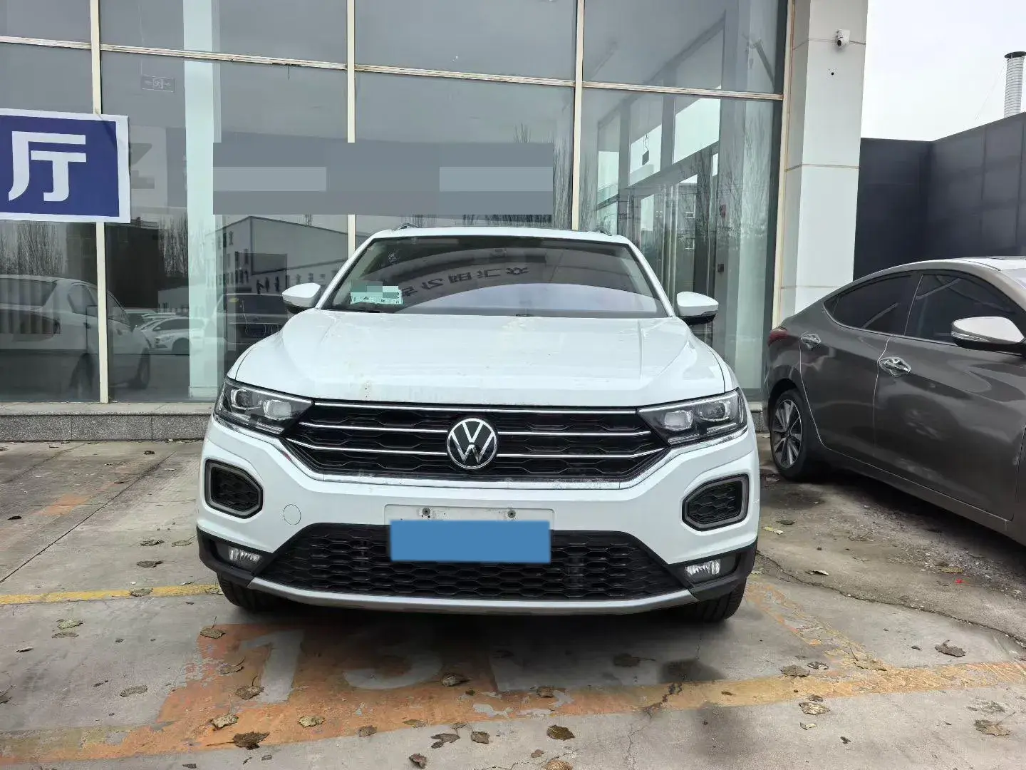 2020 VOLKSWAGEN T-ROC thumbnail 3