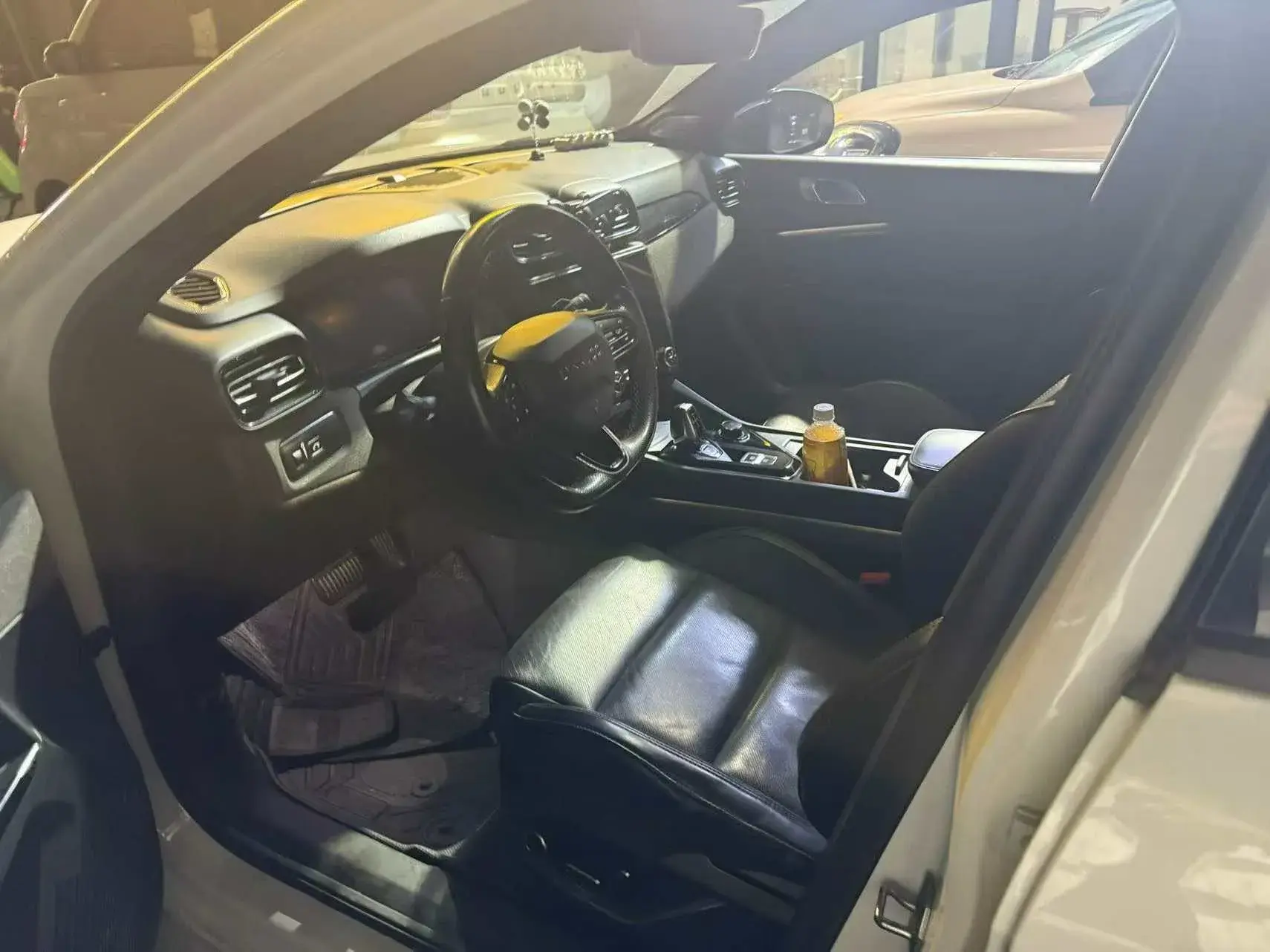 2022 LYNK&CO 03 thumbnail 4