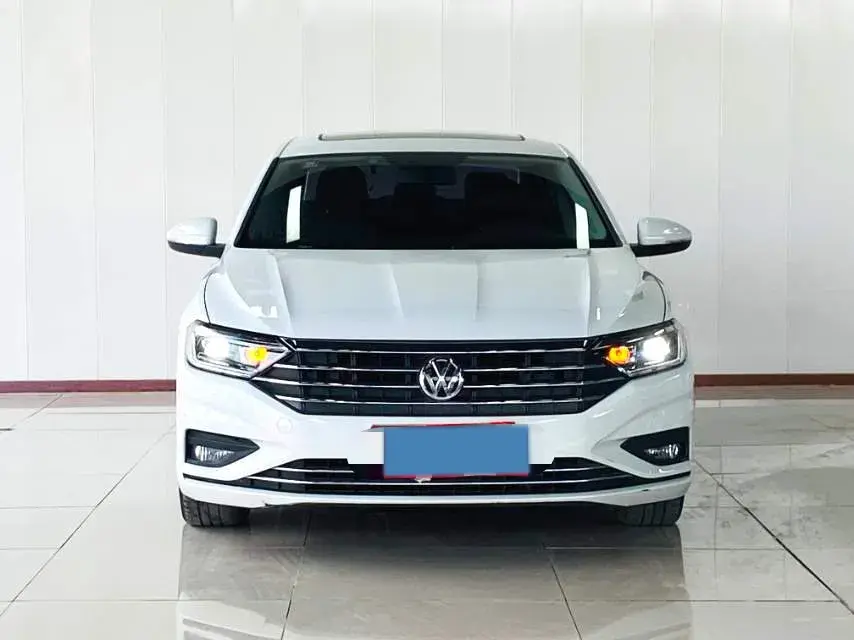 2020 VOLKSWAGEN SAGITAR thumbnail 2