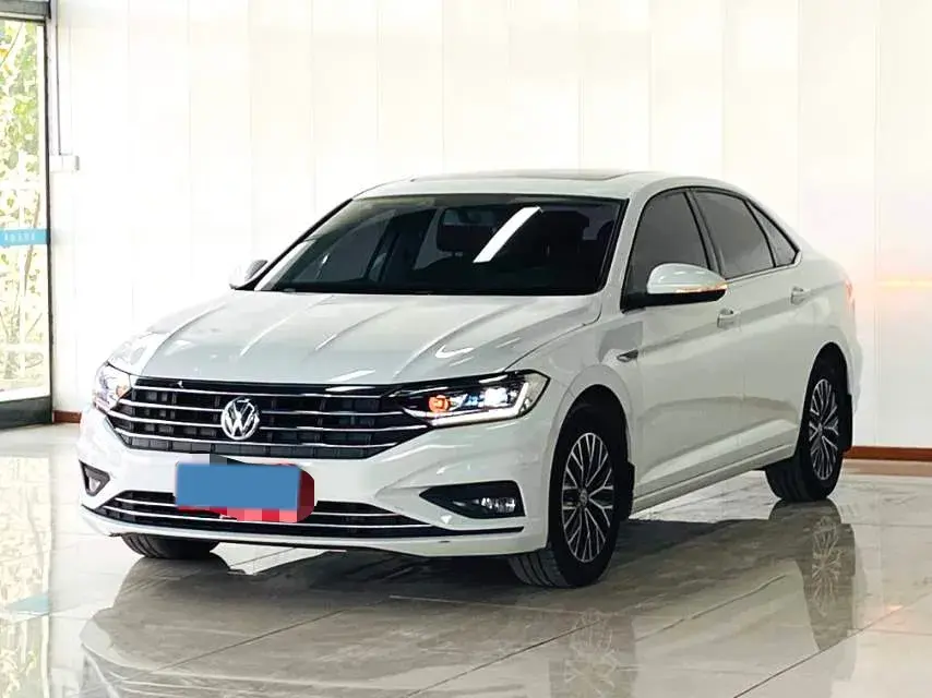 2020 VOLKSWAGEN SAGITAR view 1