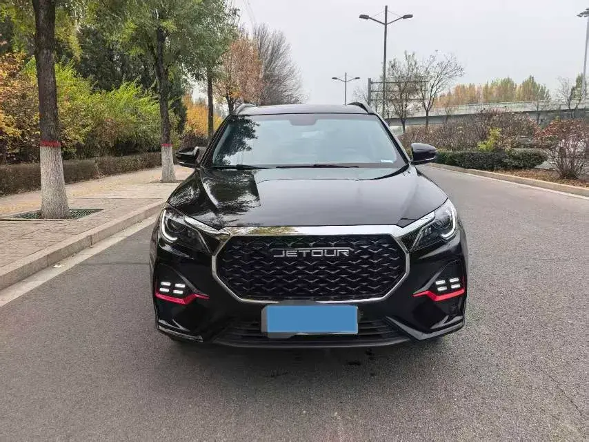 2023 JETOUR X70 thumbnail 2