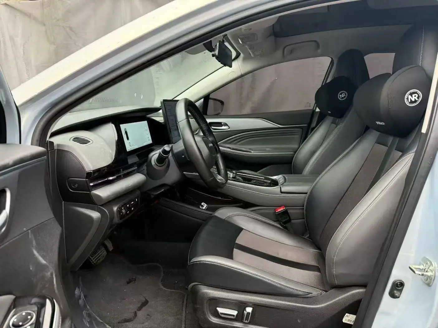 2023 AION S thumbnail 2