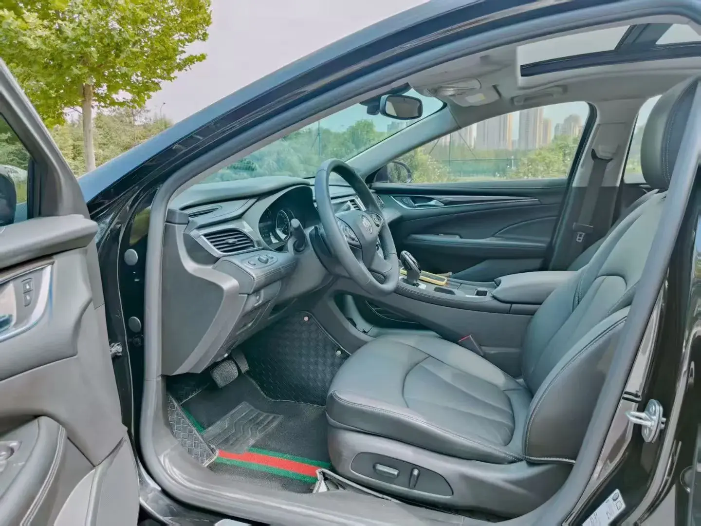 2022 BUICK LARCOSSE thumbnail 4