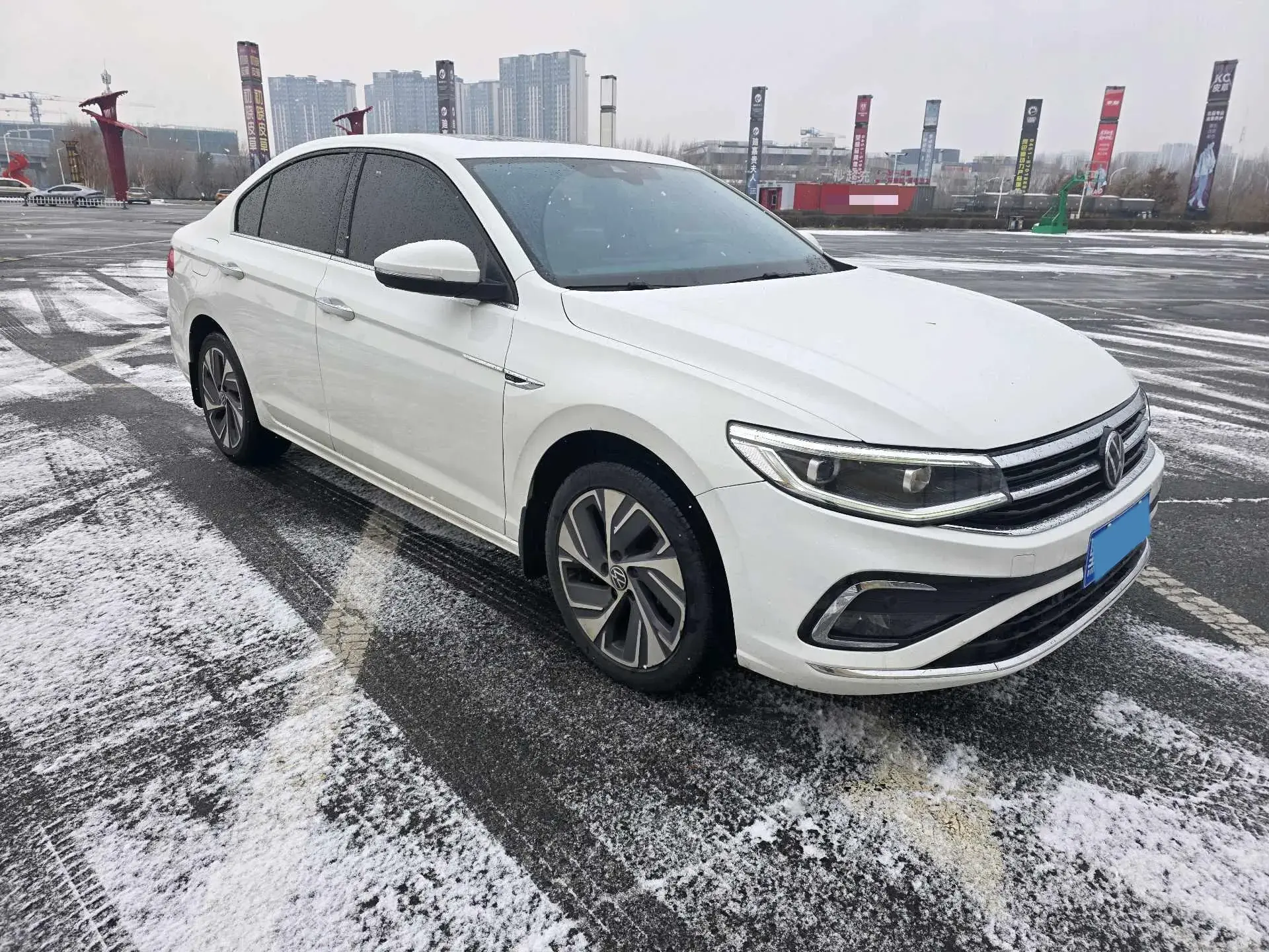 2023 VOLKSWAGEN BORA thumbnail 4