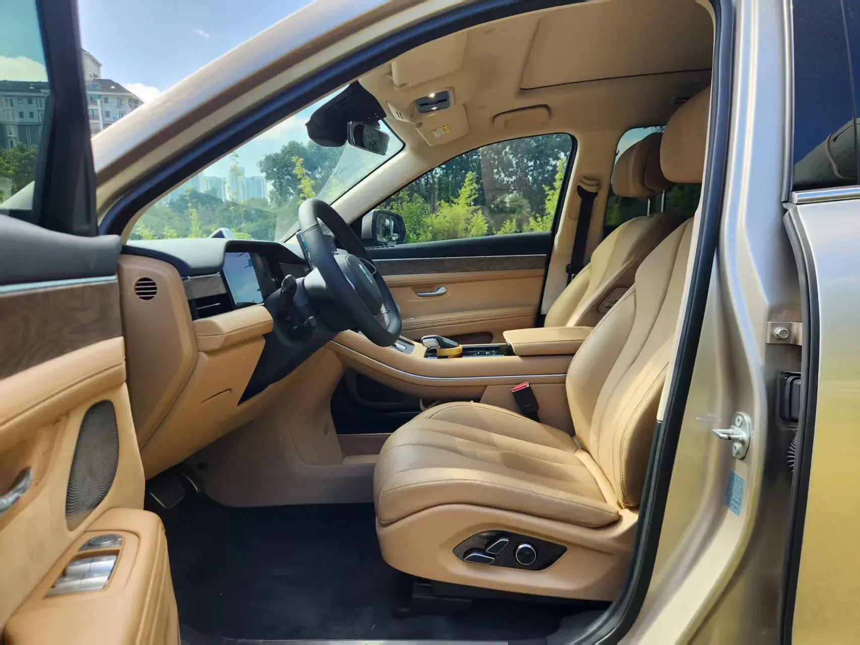 2022 AITO AITO thumbnail 4