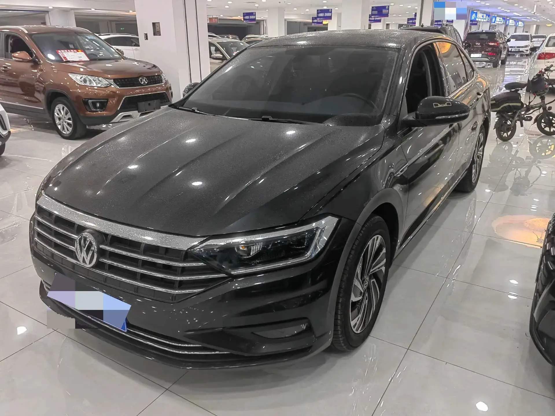 2021 VOLKSWAGEN SAGITAR view 1