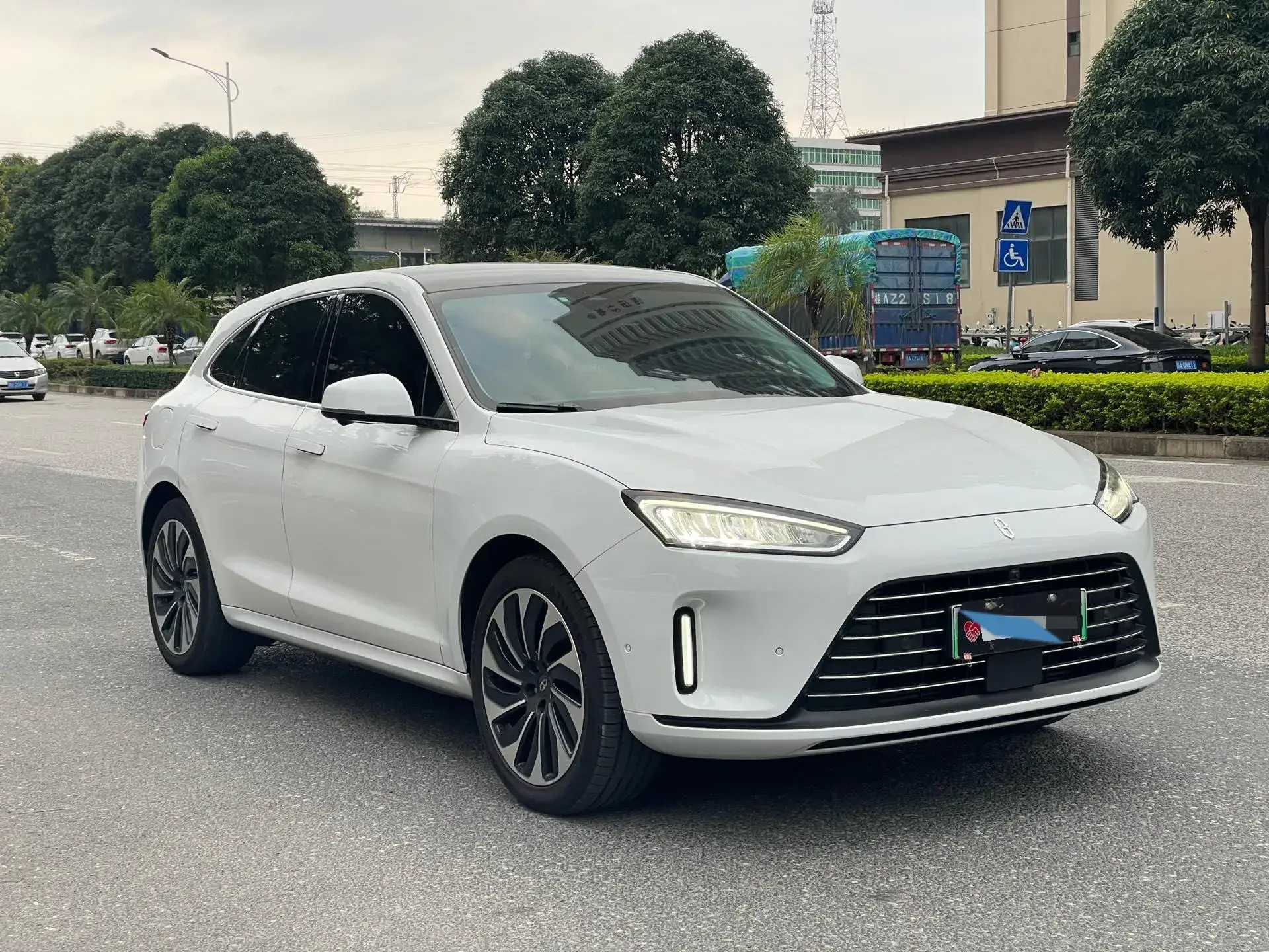 2022 AITO AITO thumbnail 3