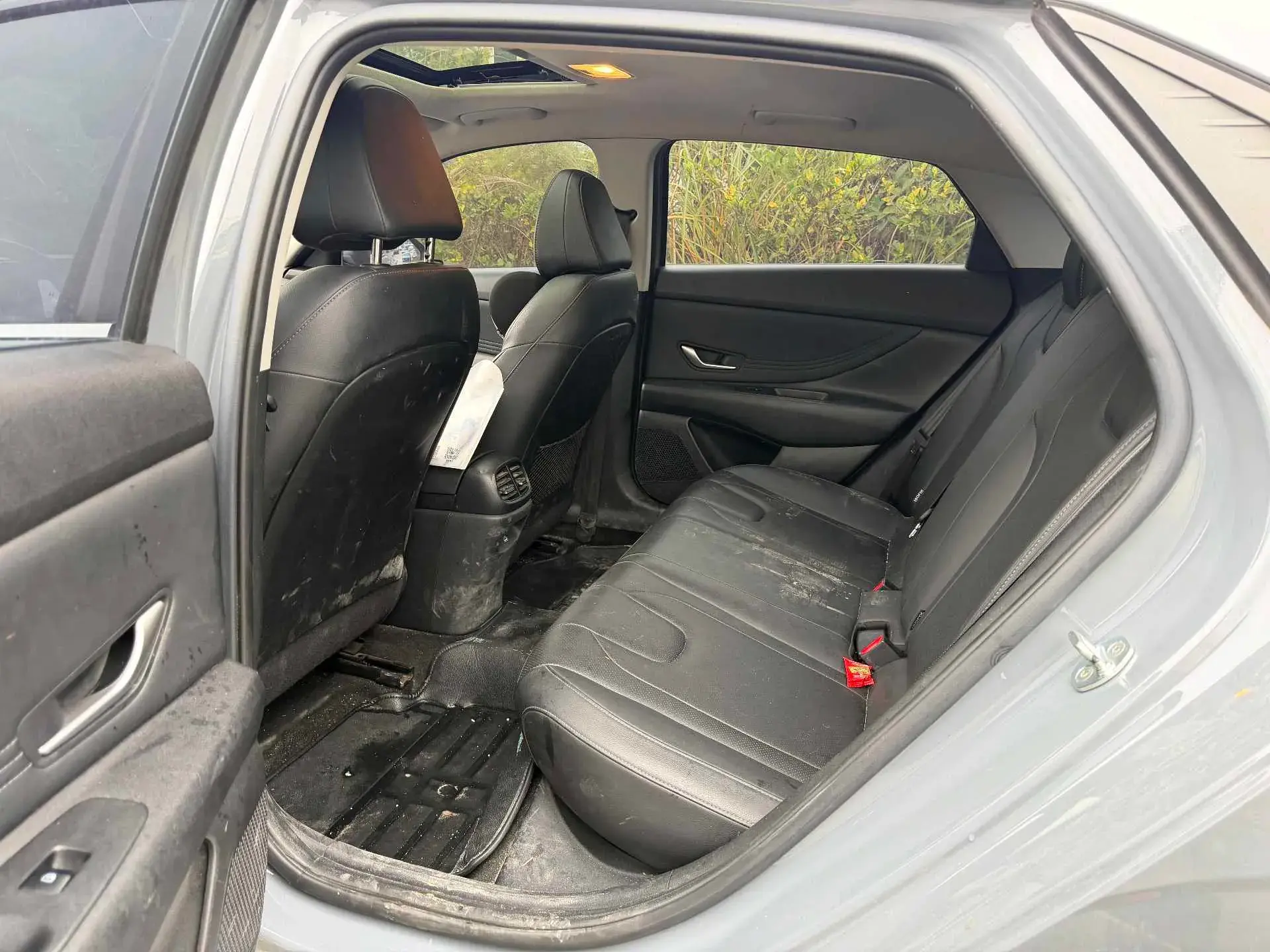 2022 HYUNDAI ELANTRA thumbnail 3