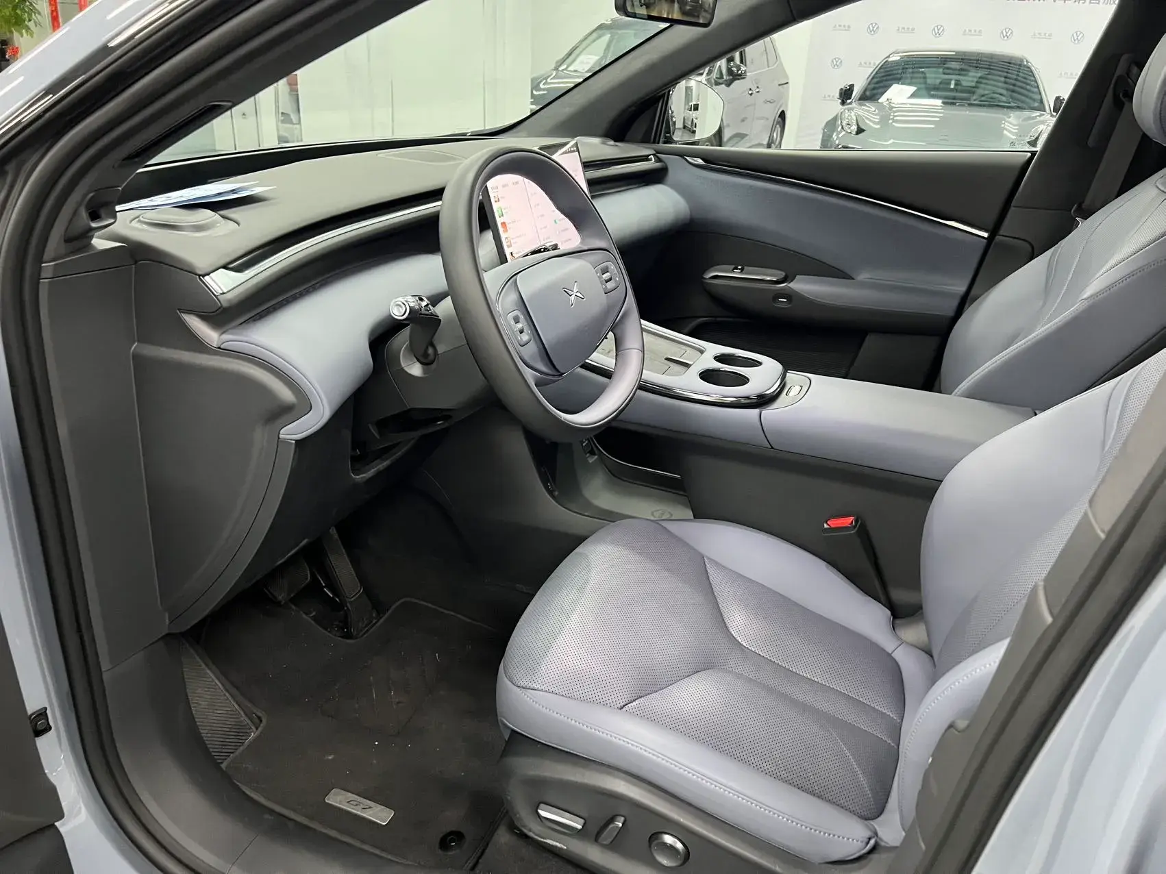 2025 XPENG G7 thumbnail 4