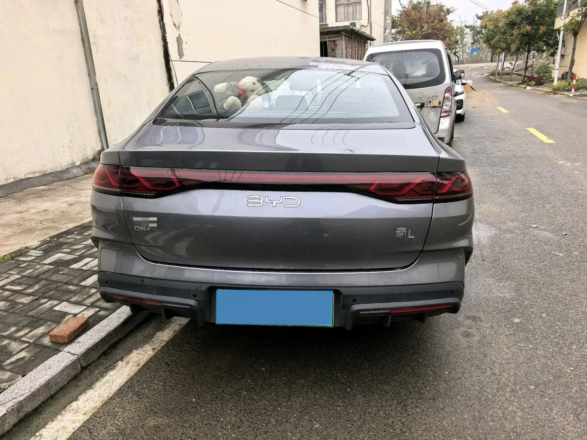 2024 BYD QINL thumbnail 3