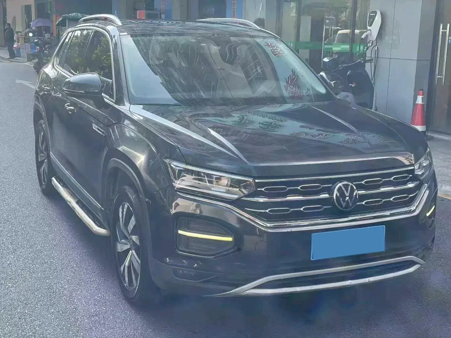 2021 VOLKSWAGEN TAYRON thumbnail 3