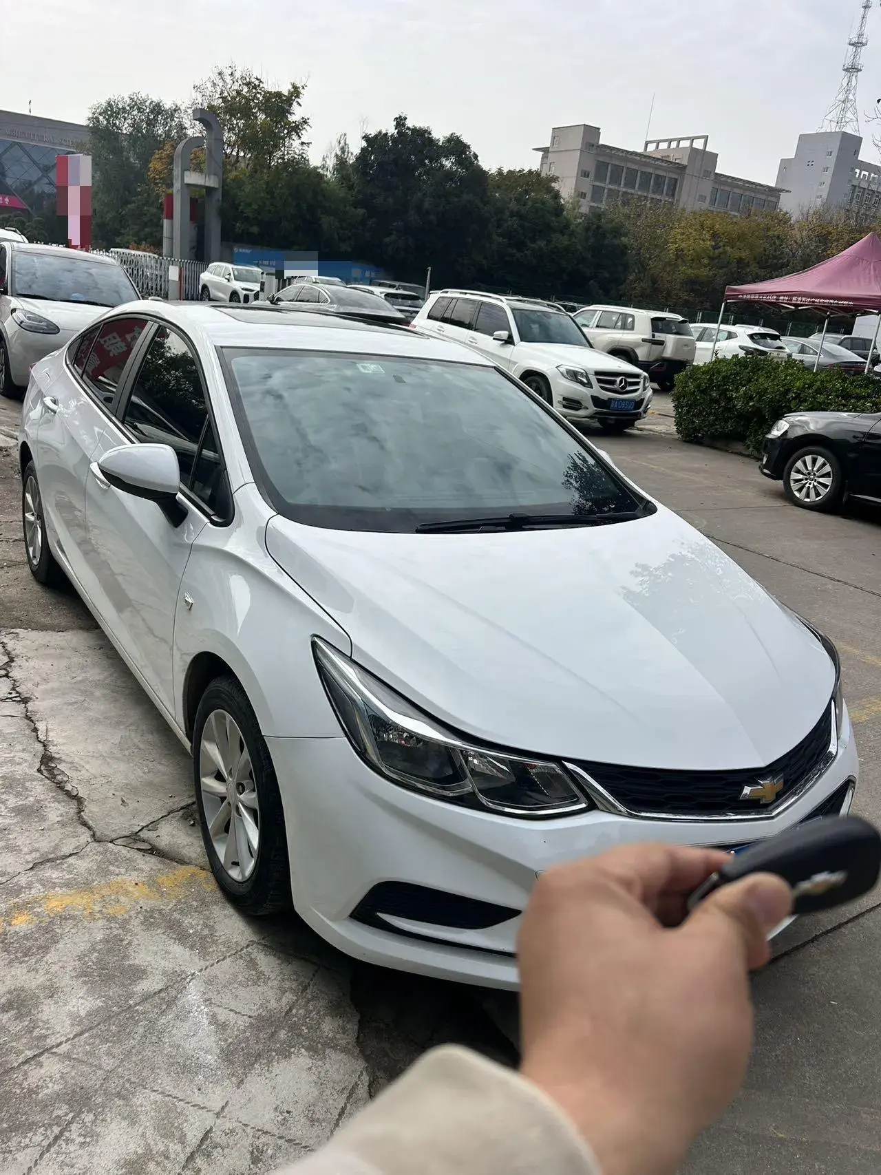 2018 CHEVROLET CRUZE thumbnail 3