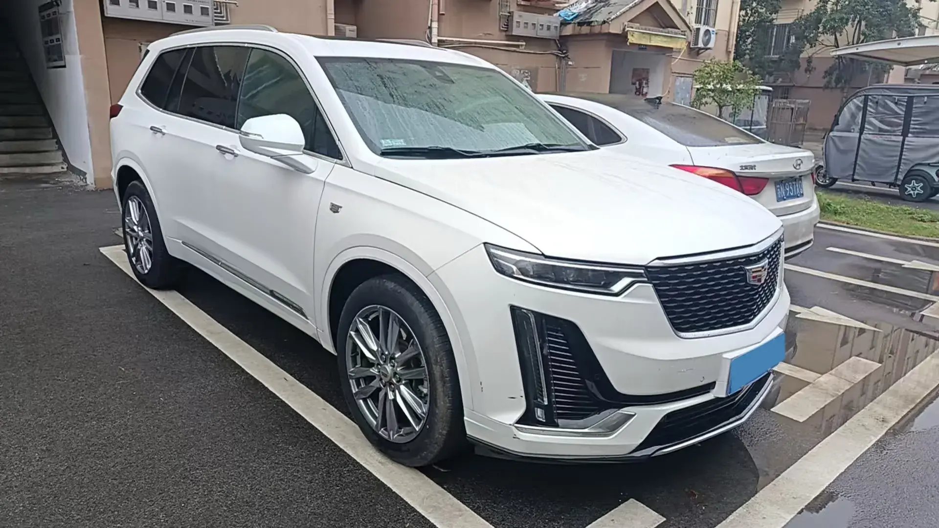 2022 CADILLAC XT6 thumbnail 2