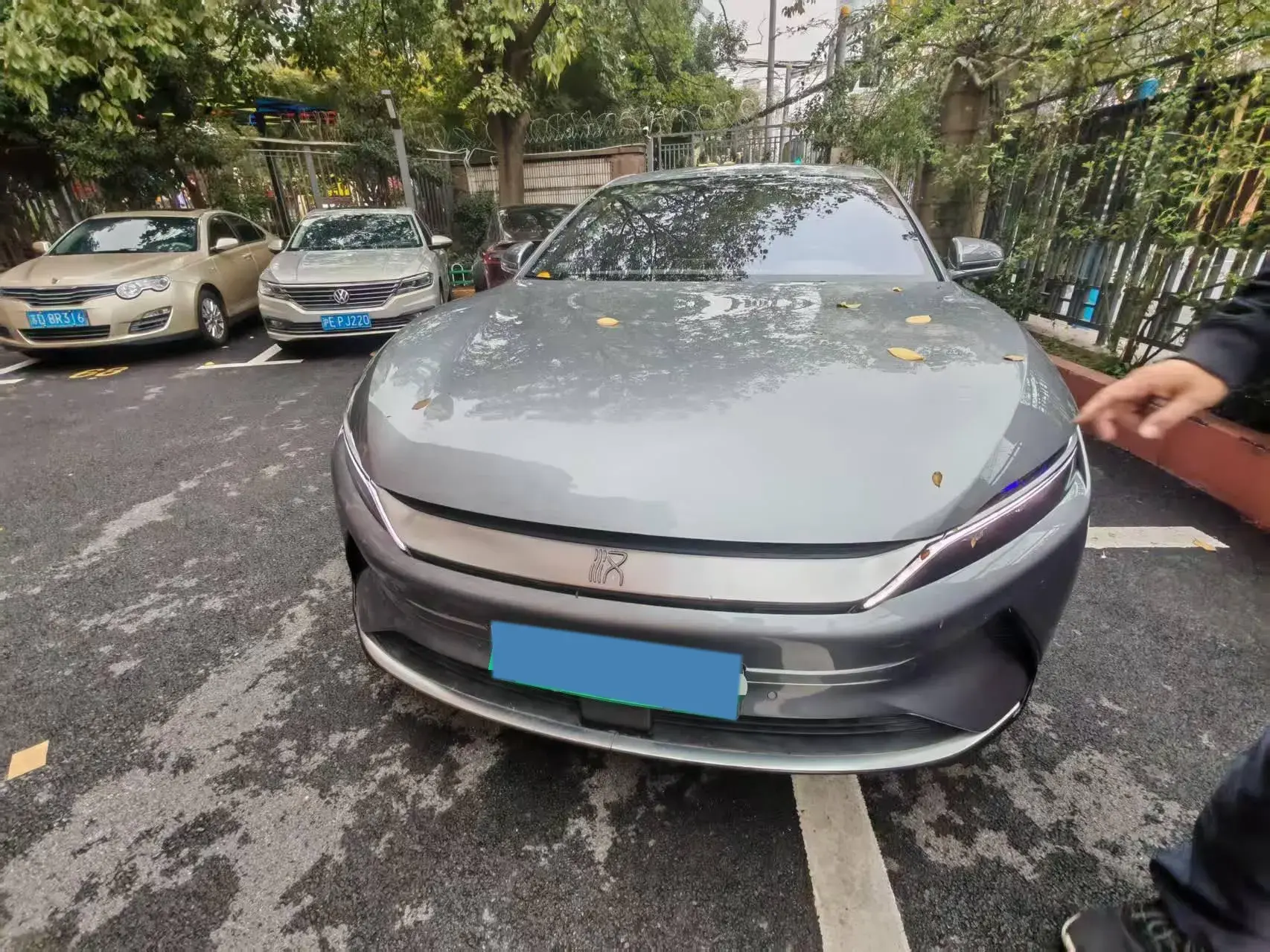 2020 BYD HAN thumbnail 2