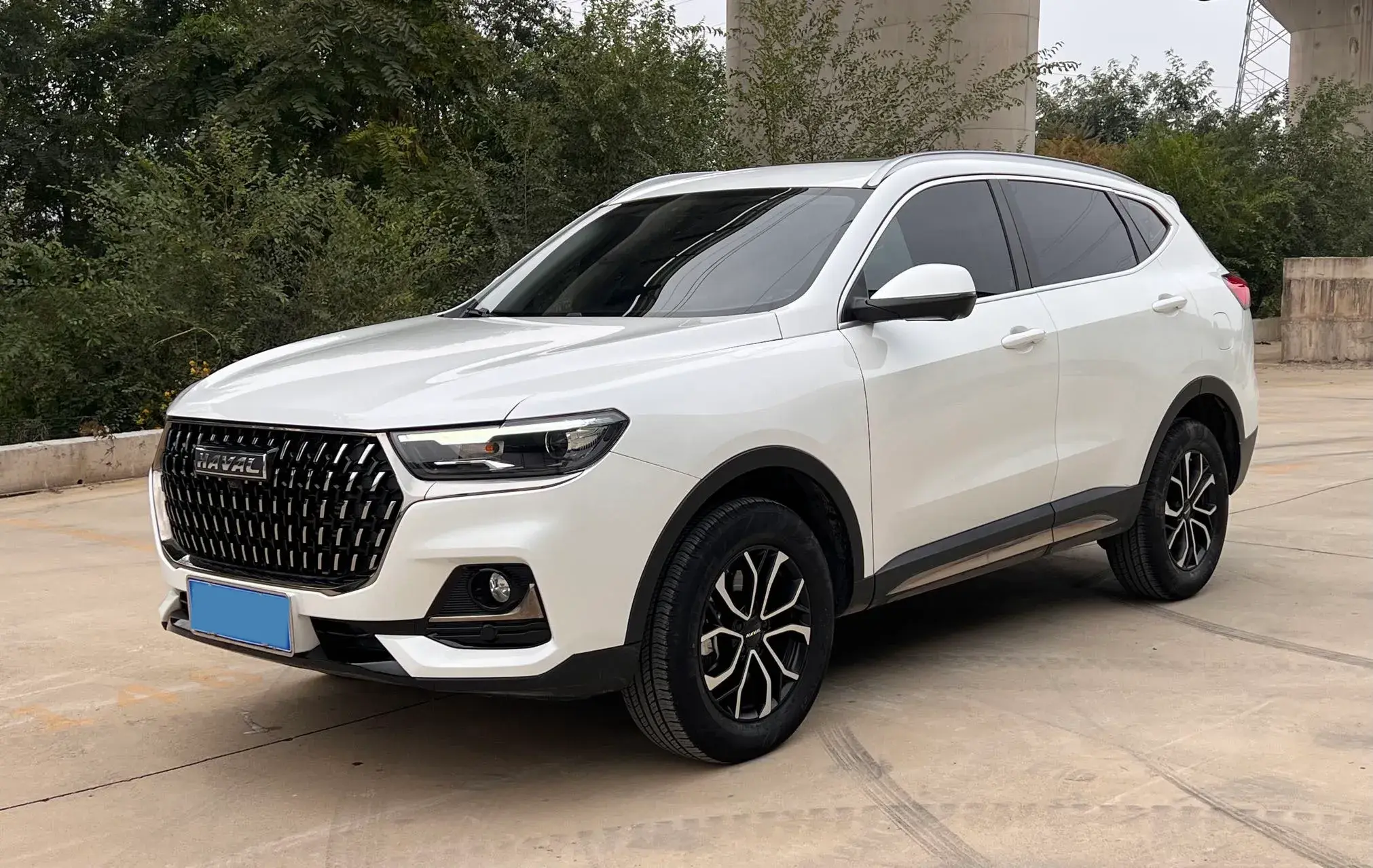 2023 HAVAL H6 view 1