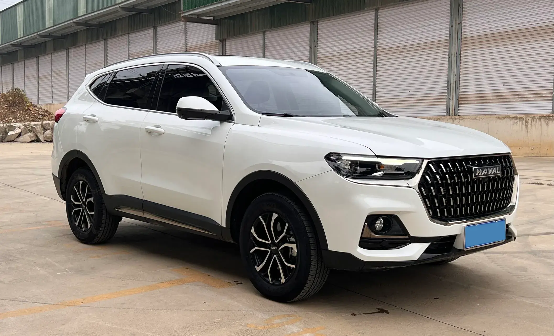 2023 HAVAL H6 thumbnail 3