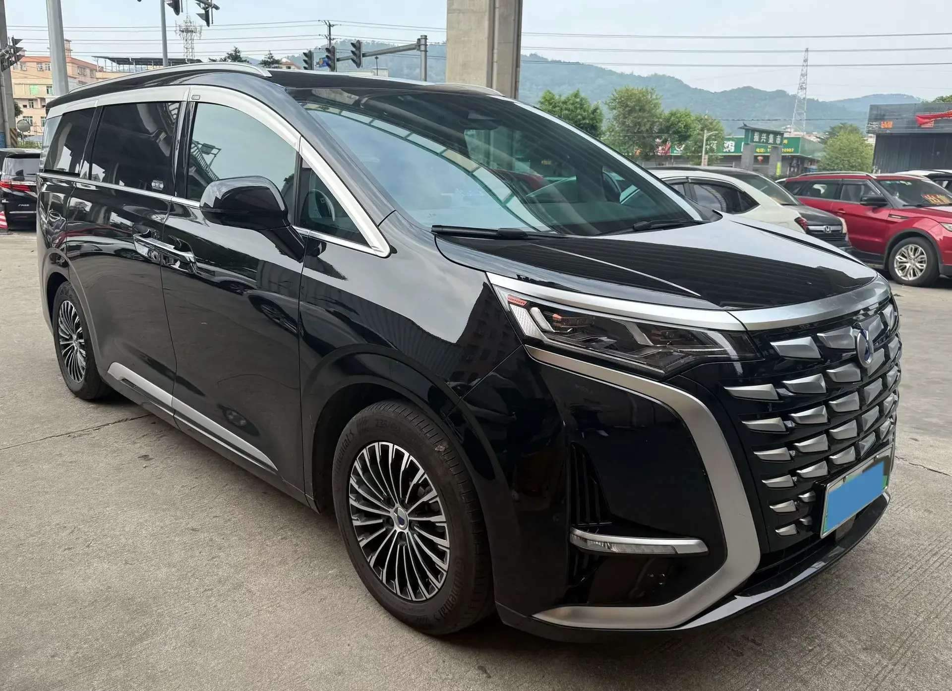 2022 DENZA D9 thumbnail 3