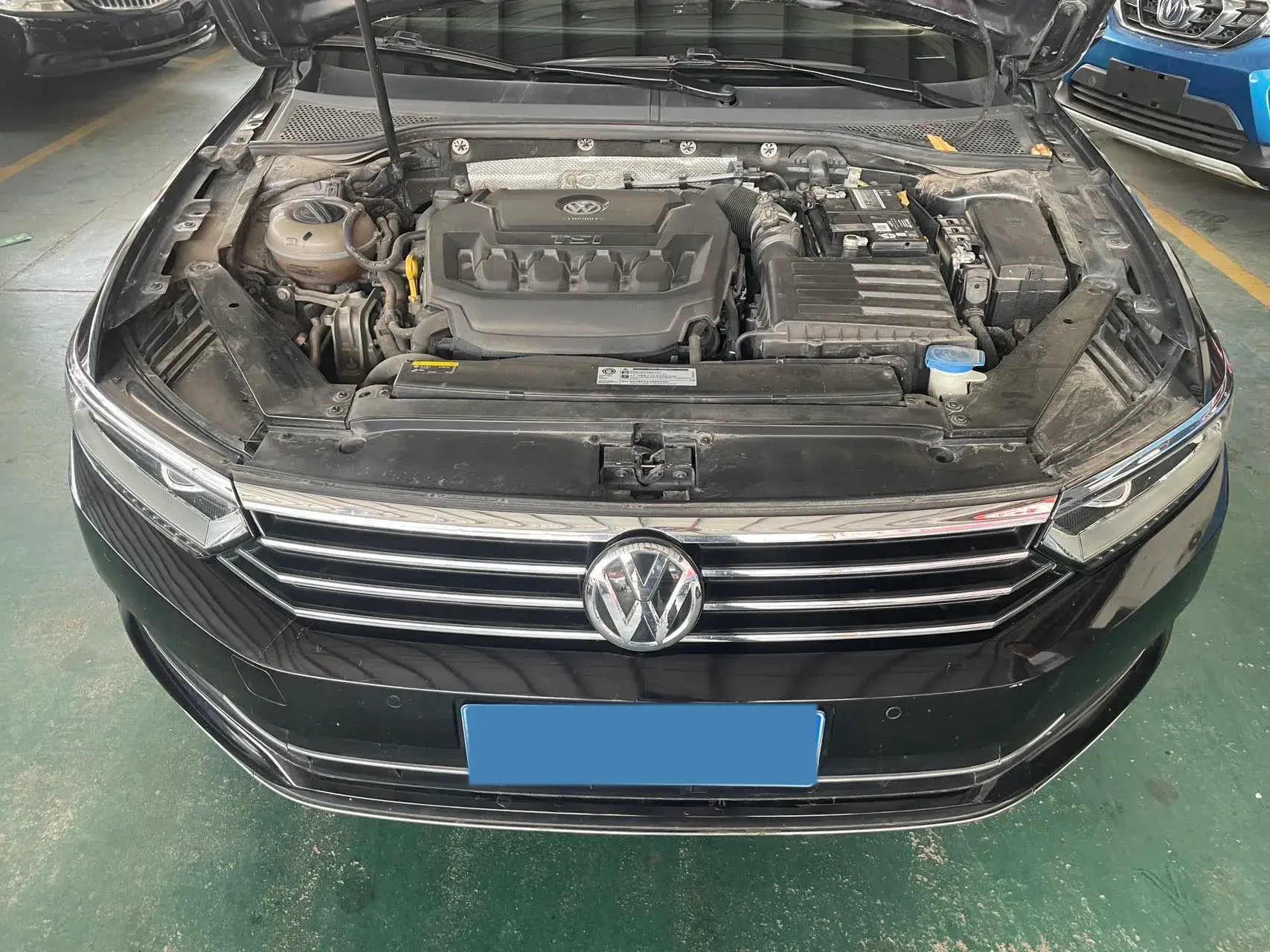 2019 VOLKSWAGEN MAGOTAN thumbnail 3