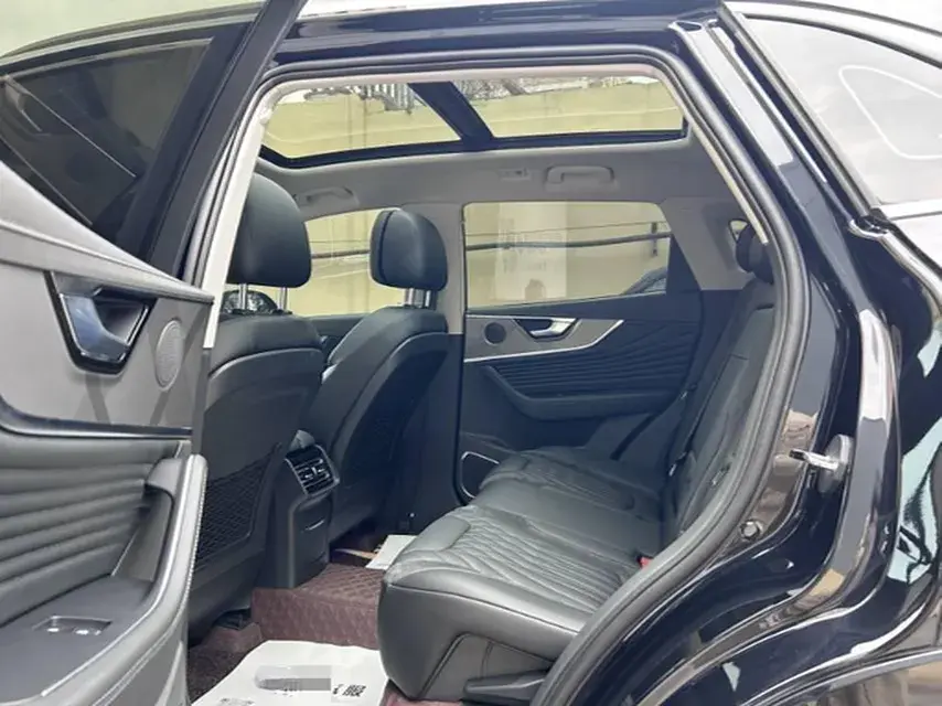 2023 HONGQI HS5 thumbnail 3