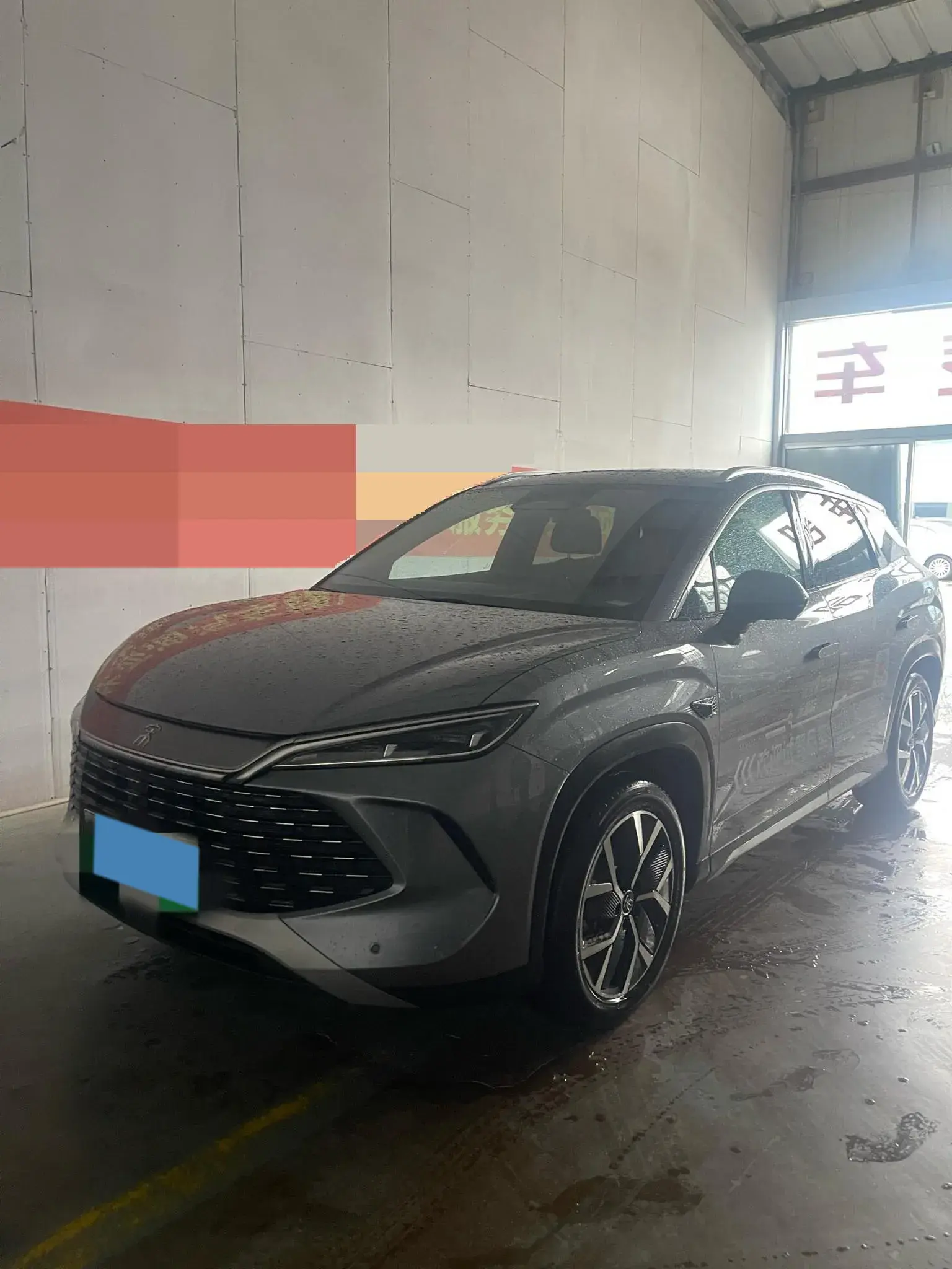 2025 BYD SONGL view 1