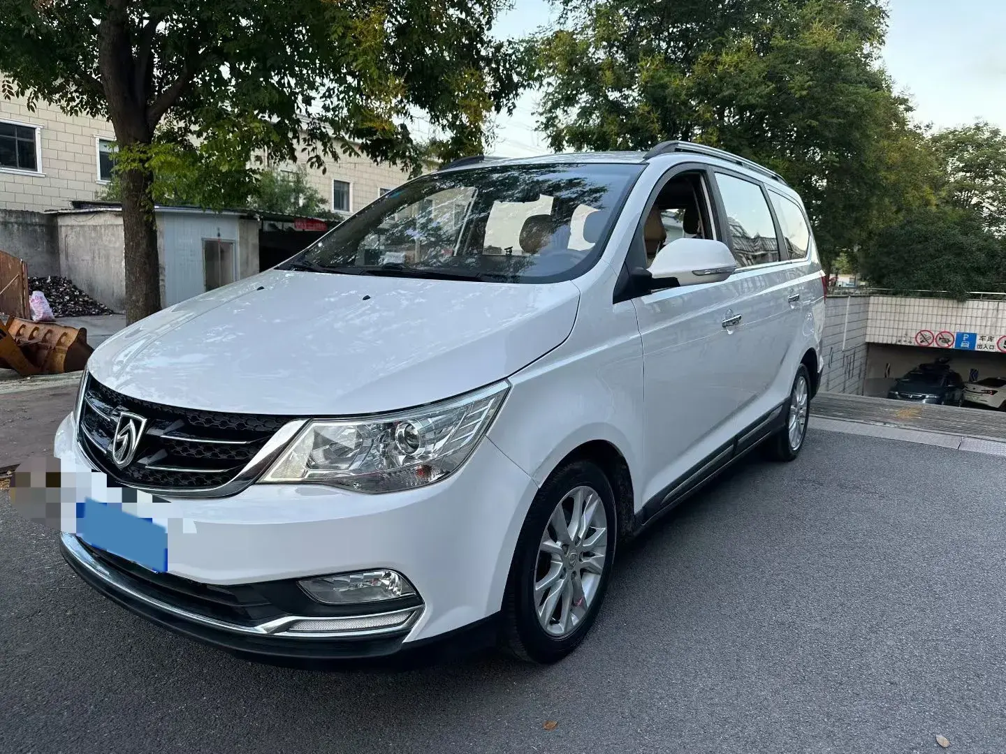 2016 BAOJUN 730 view 1