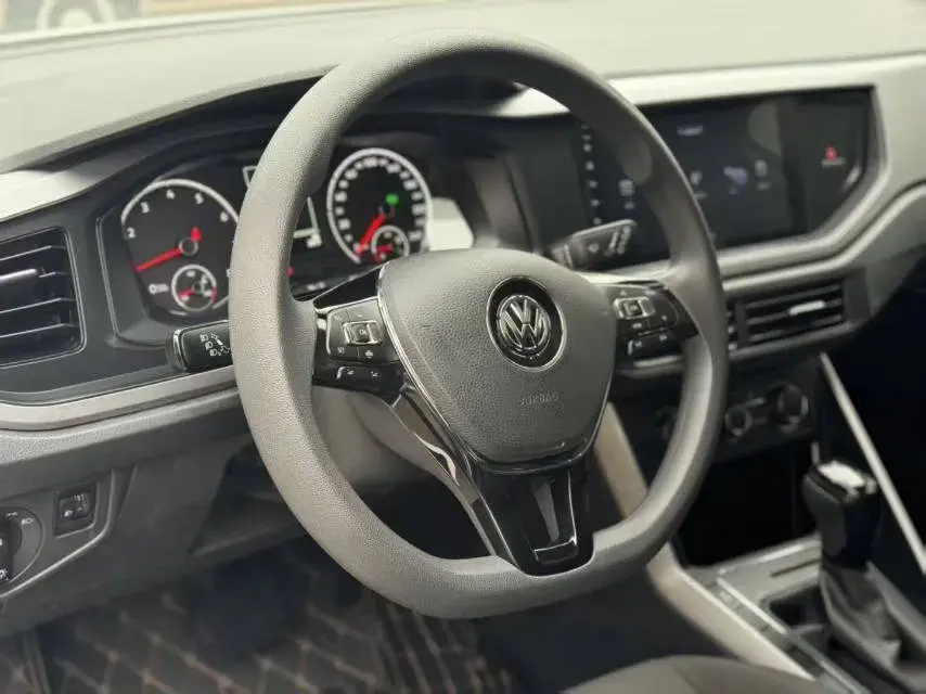 2019 VOLKSWAGEN POLO thumbnail 2