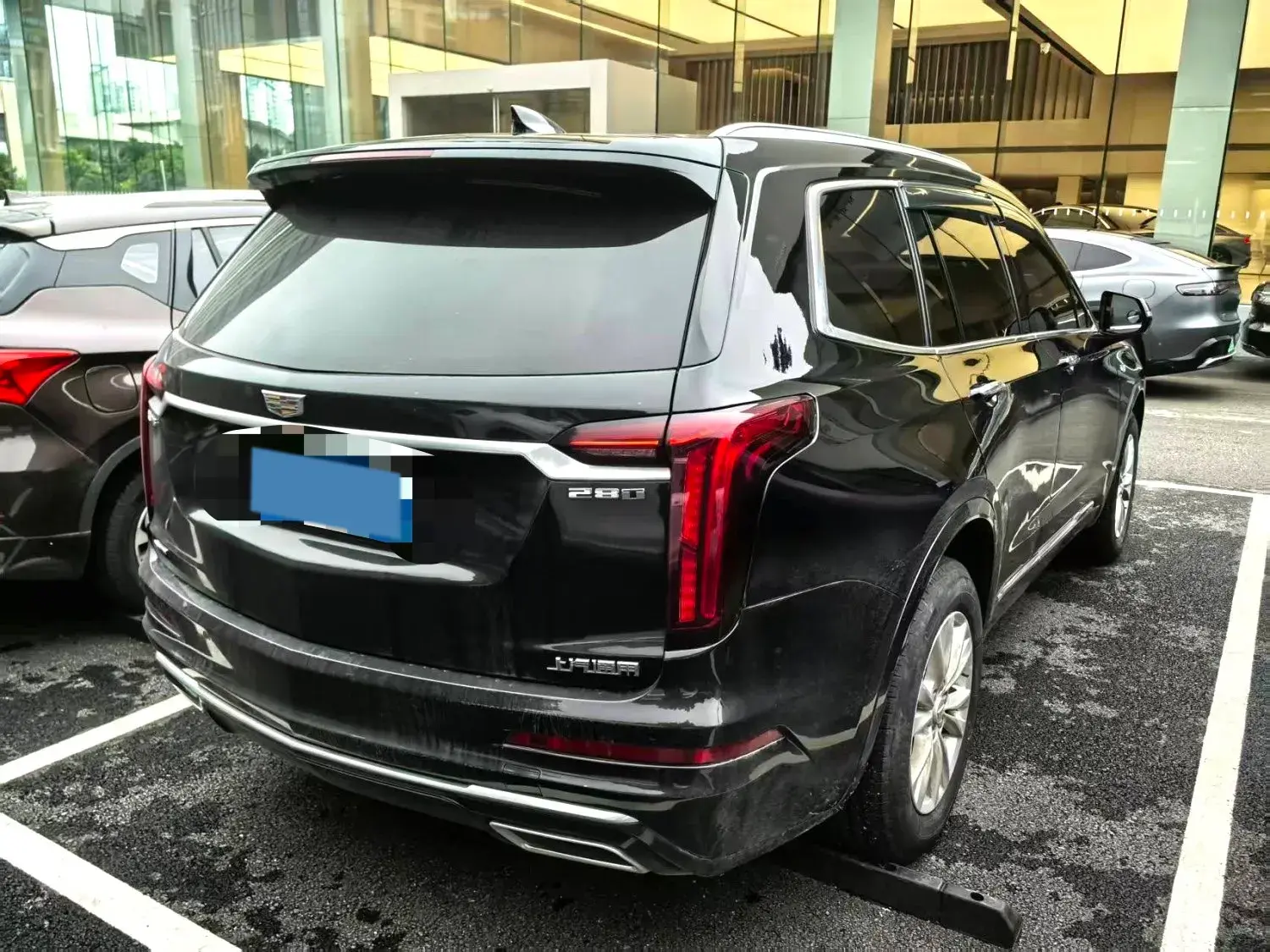 2021 CADILLAC XT6 thumbnail 2