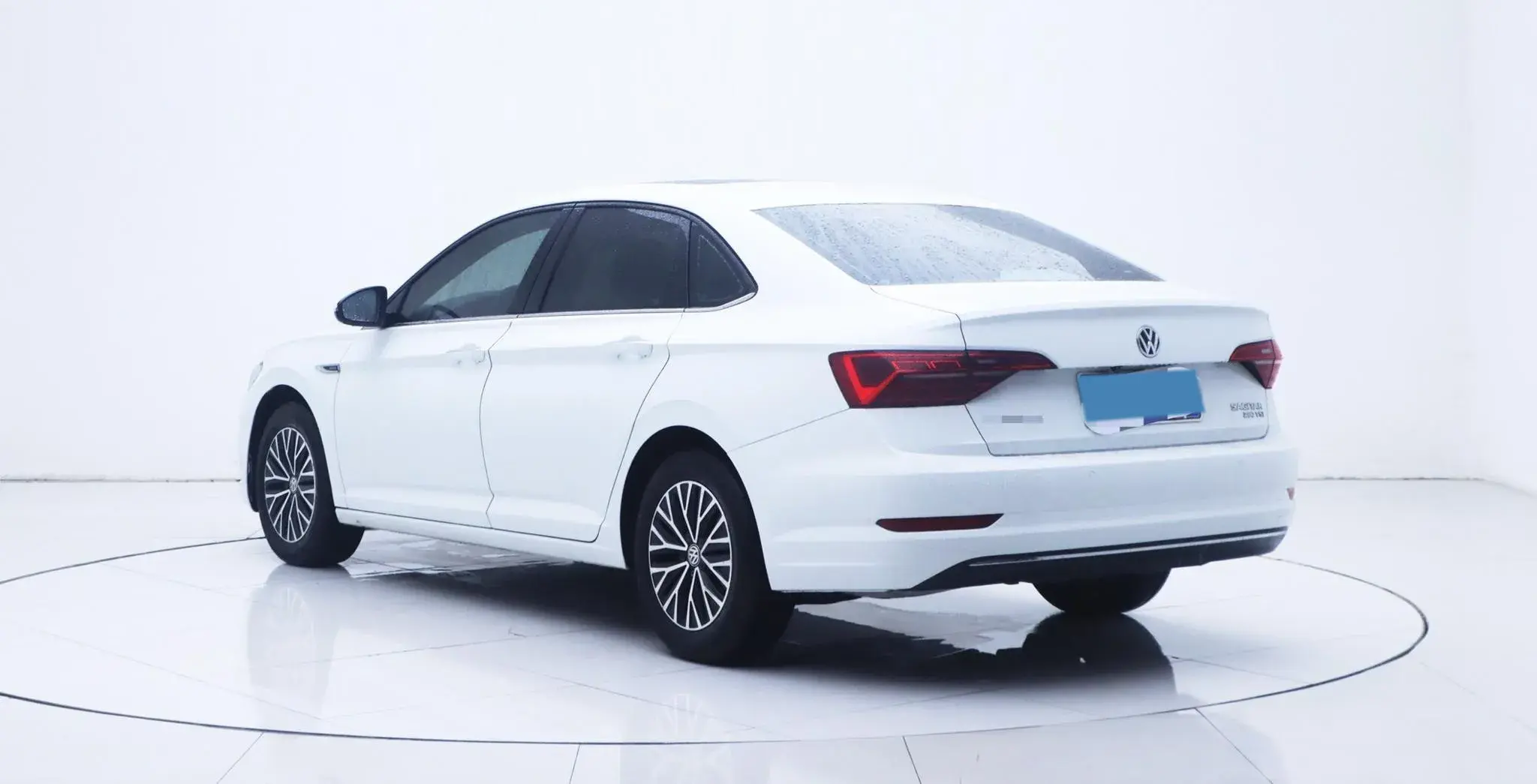 2019 VOLKSWAGEN SAGITAR thumbnail 3