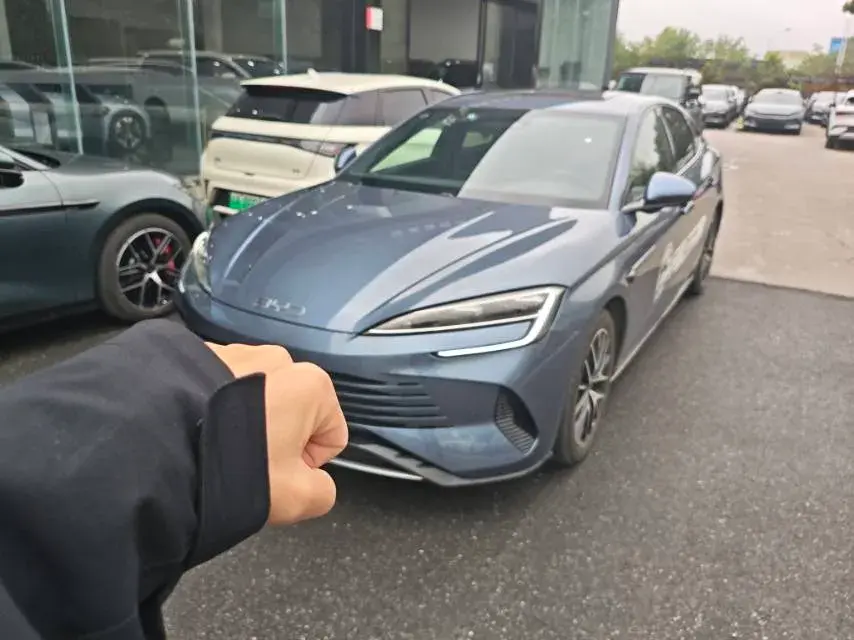 2025 BYD SEAL07 view 1