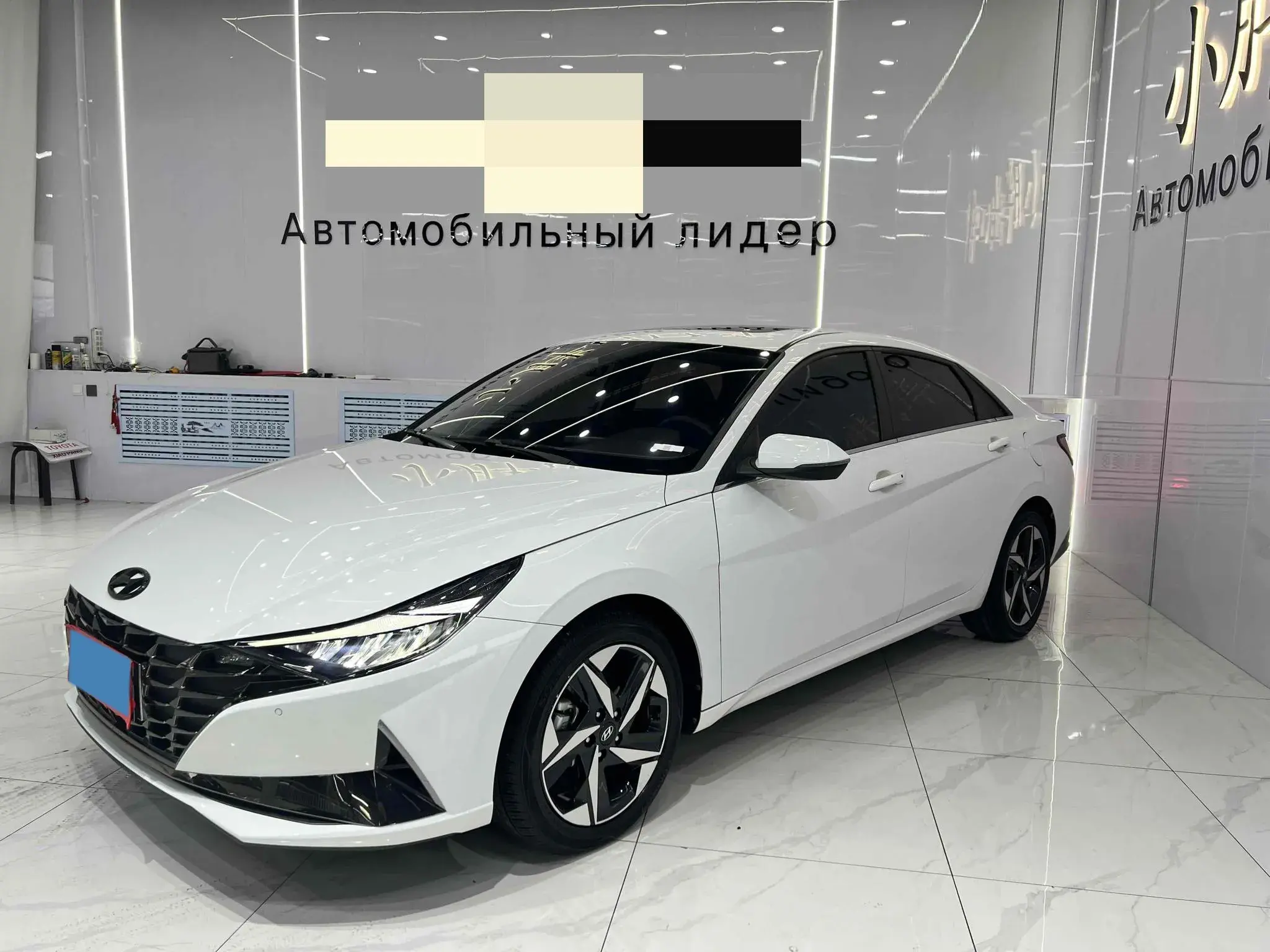 2021 HYUNDAI ELANTRA view 1