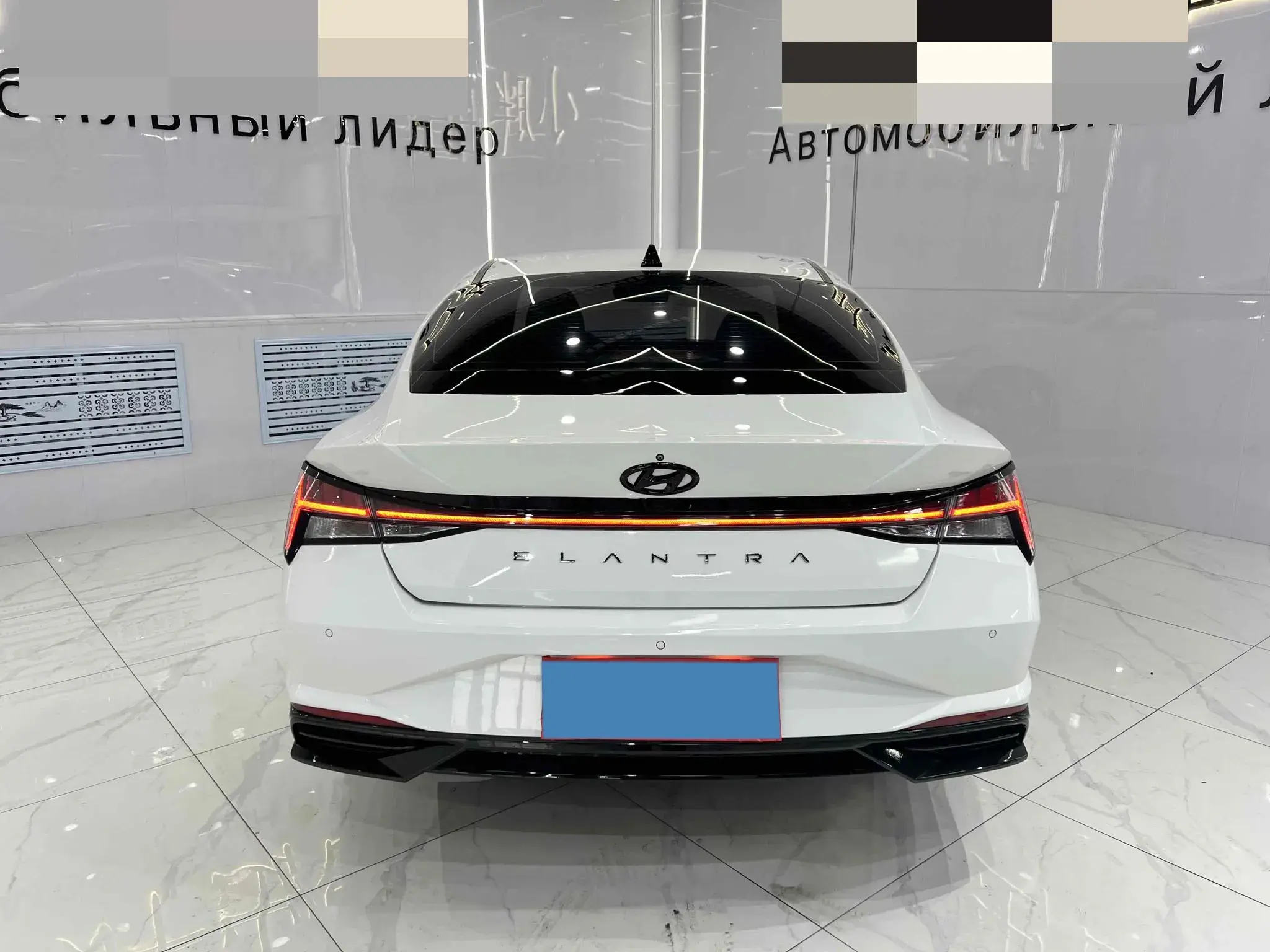 2021 HYUNDAI ELANTRA thumbnail 3
