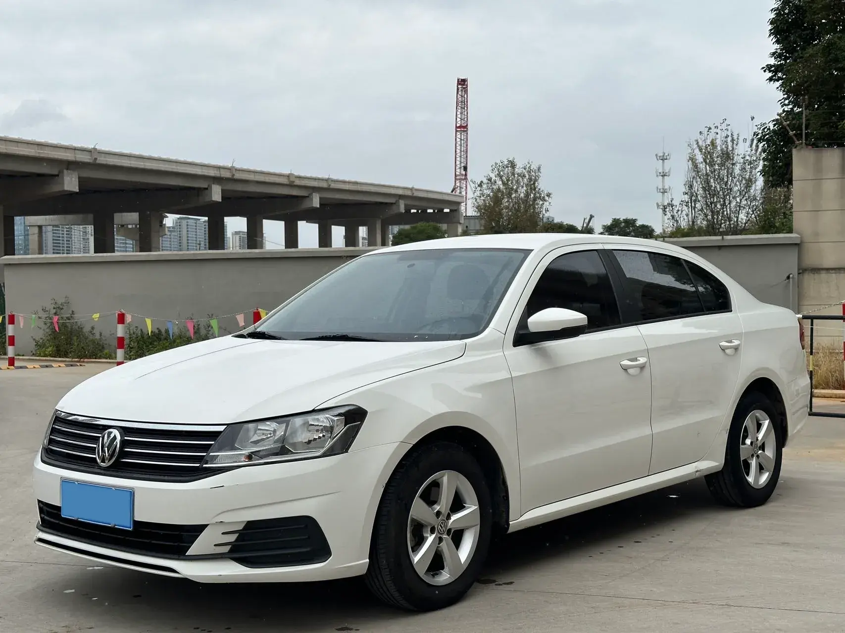 2019 VOLKSWAGEN LAVIDA view 1