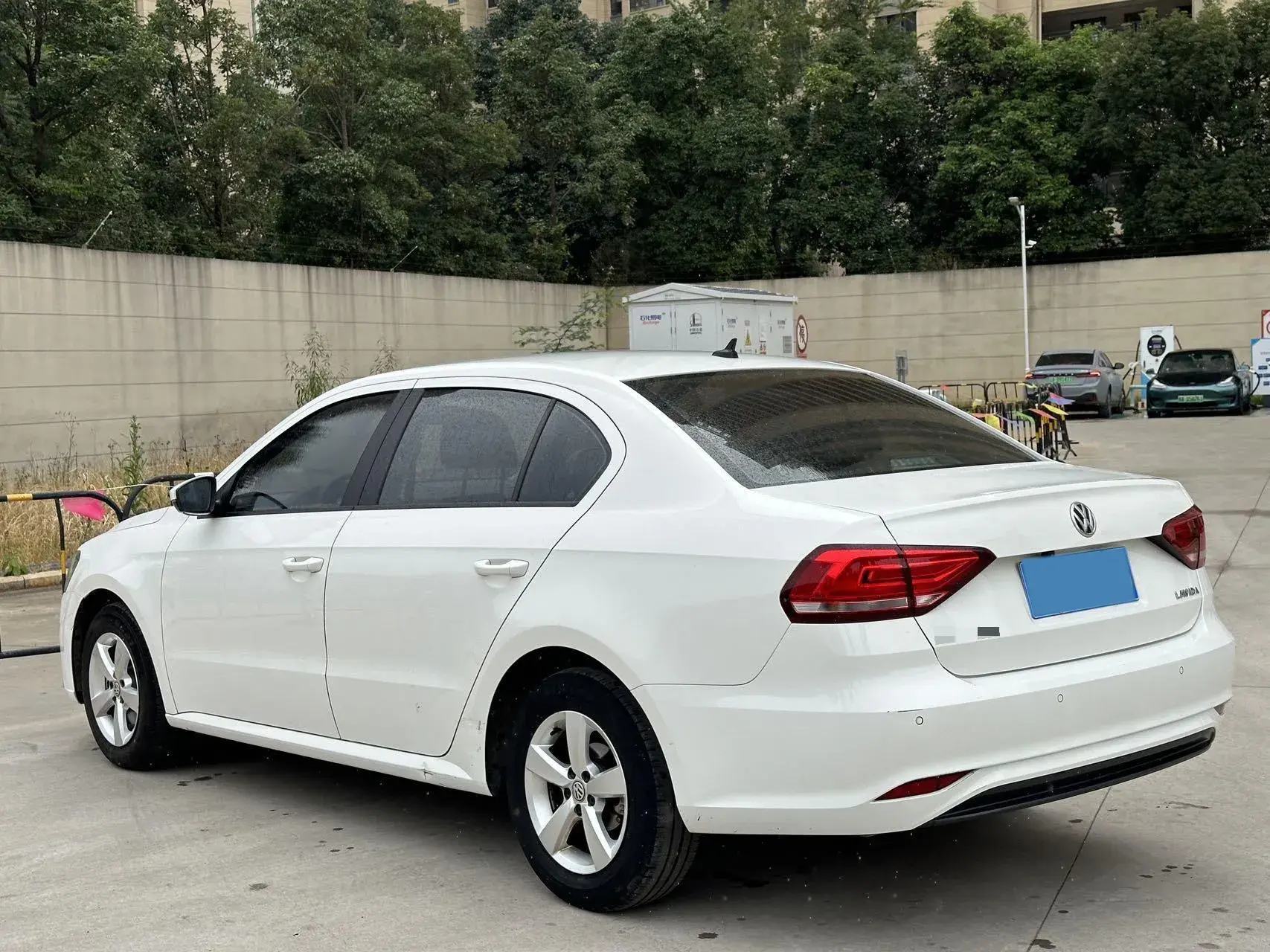 2019 VOLKSWAGEN LAVIDA thumbnail 4