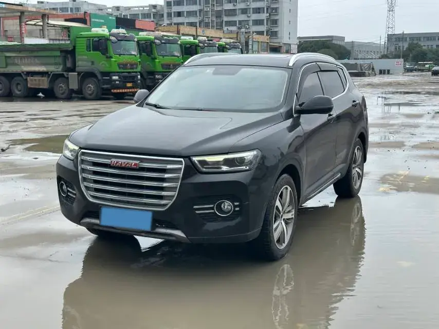 2017 HAVAL H6 view 1