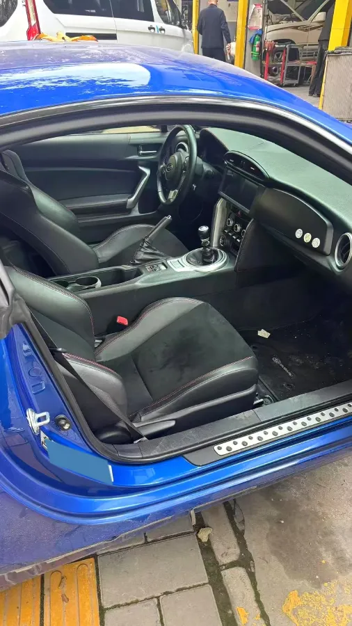 2019 Ford Focus 2.3T 280HP L4 6MT,autocango,china used car exporter,china ev exporter,chinese used car exporter,chinese used ev exporter