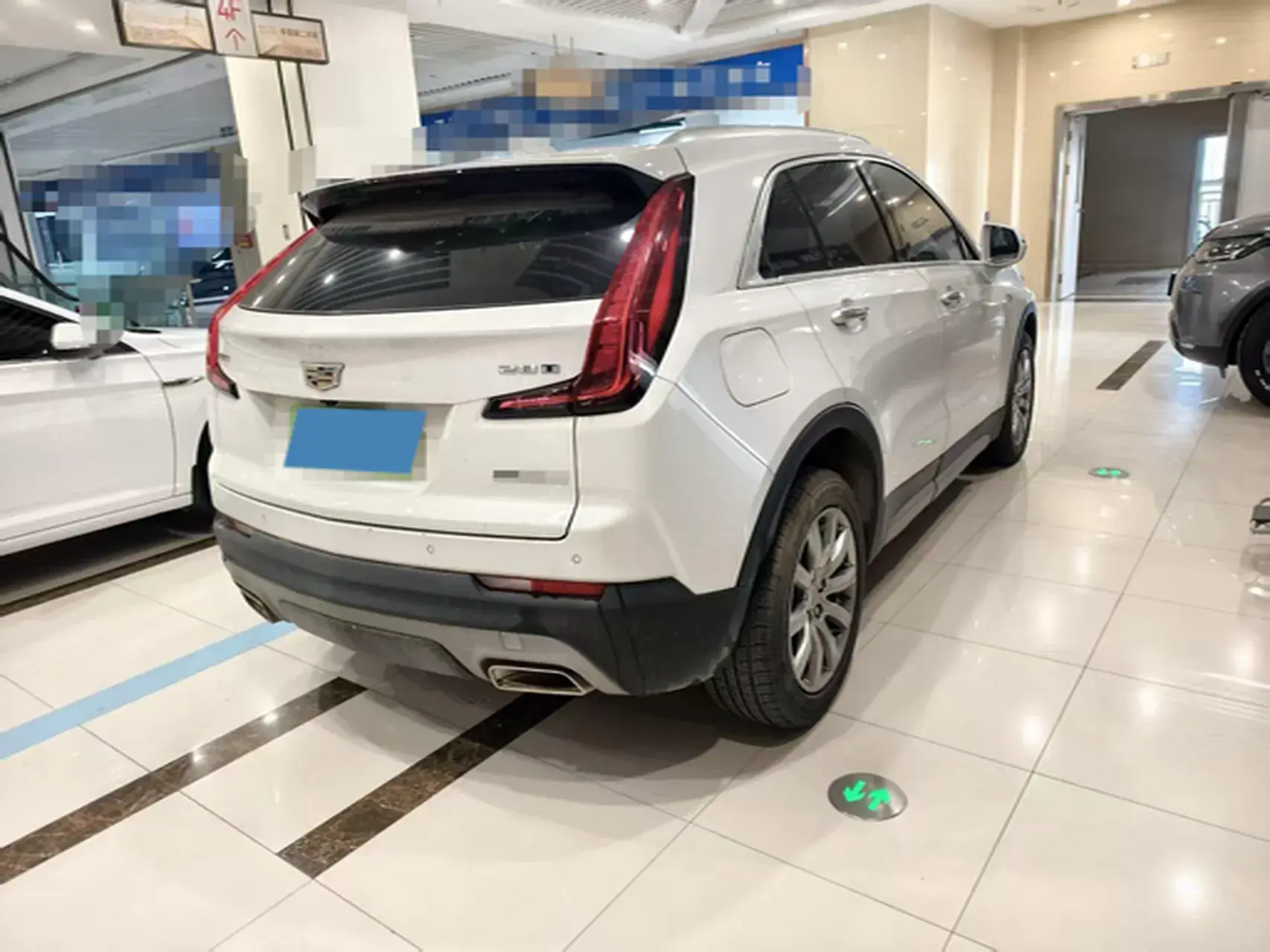 2021 CADILLAC XT4 thumbnail 3