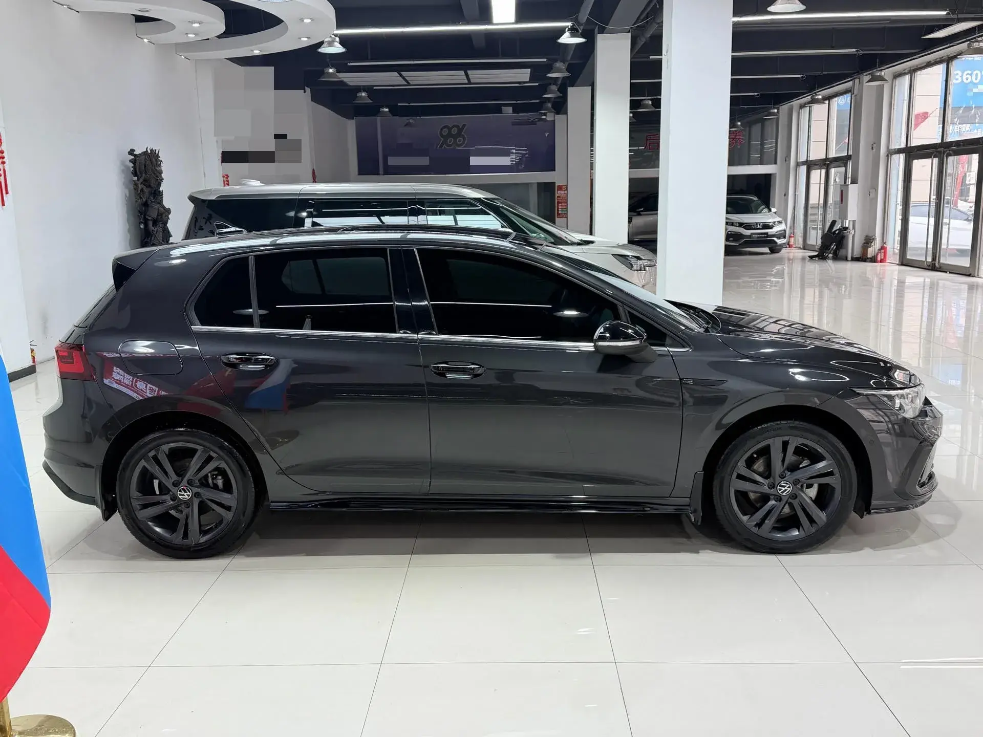 2021 VOLKSWAGEN GOLF thumbnail 4