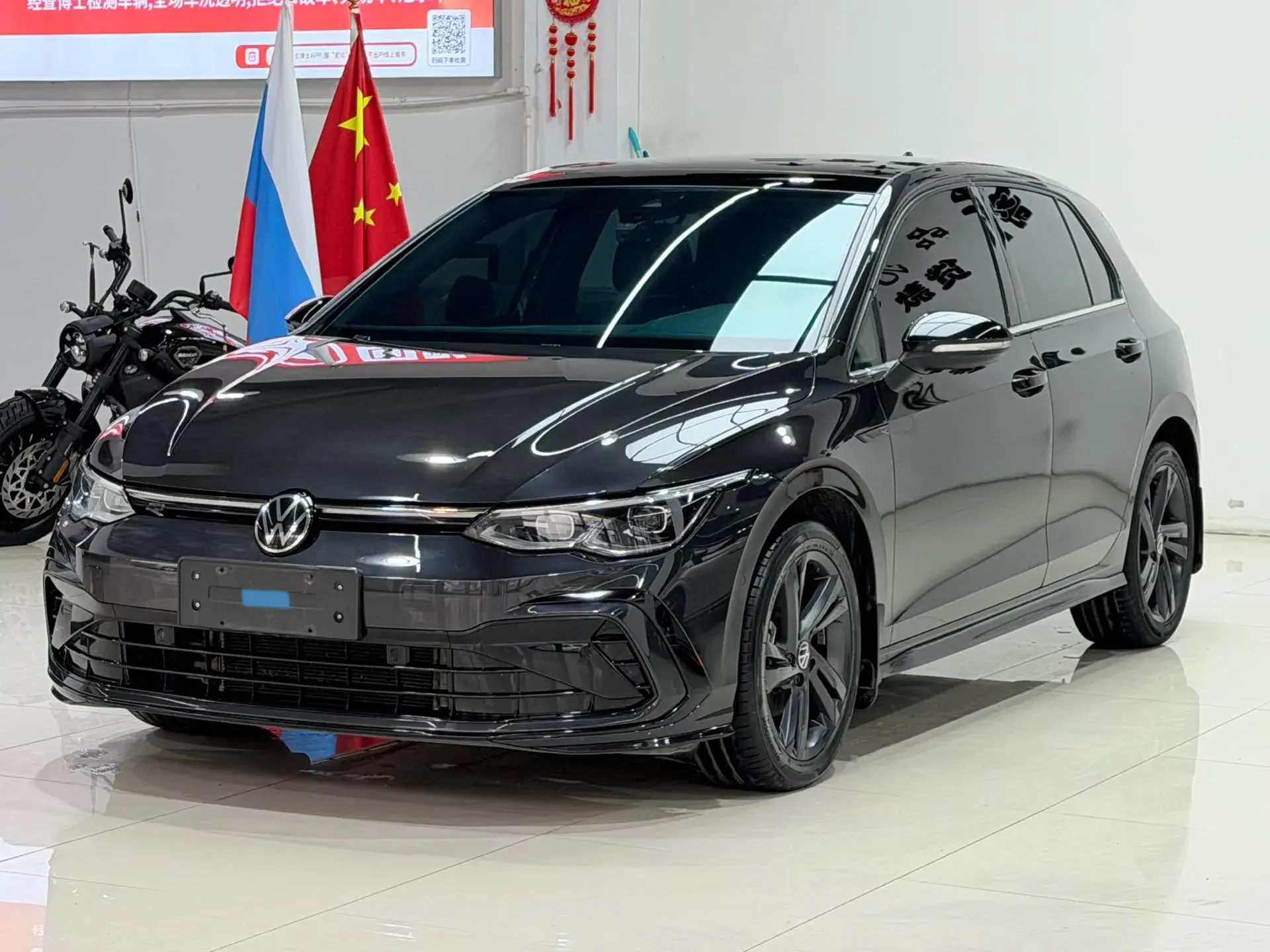 2021 VOLKSWAGEN GOLF view 1