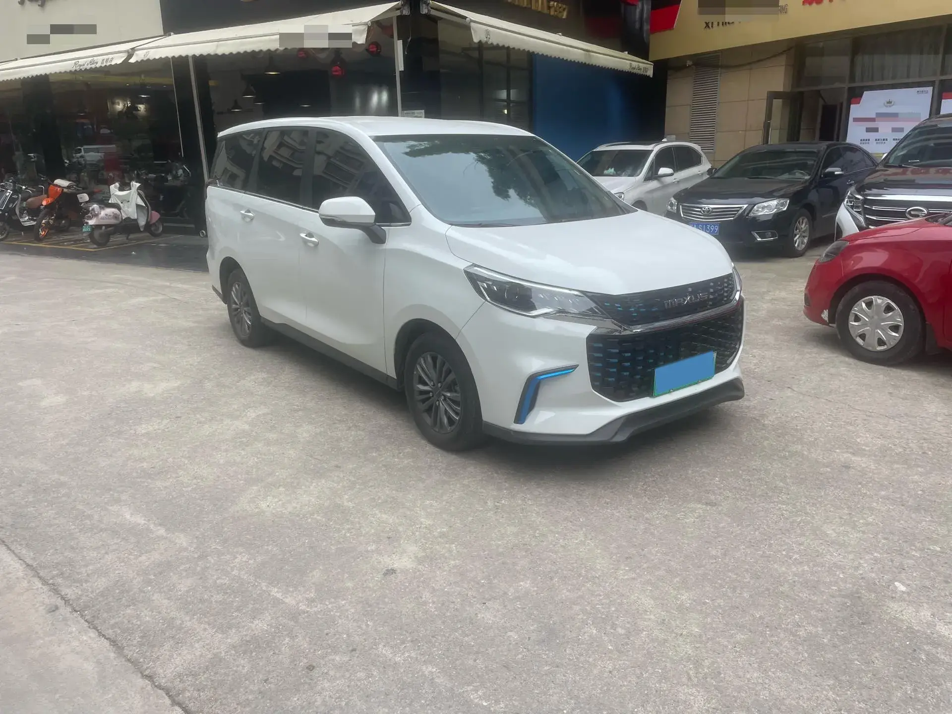 2024 MAXUS DAJIA thumbnail 3