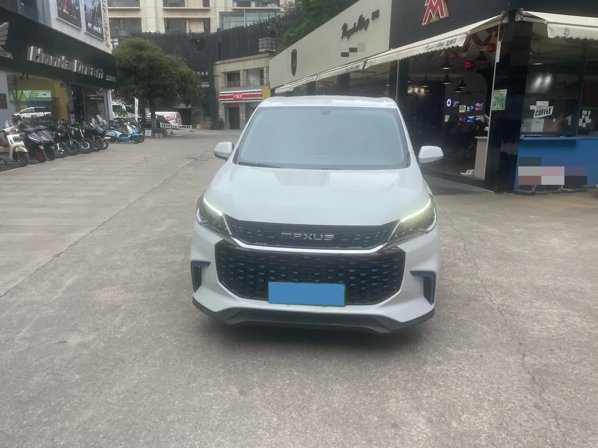 2024 MAXUS DAJIA thumbnail 2