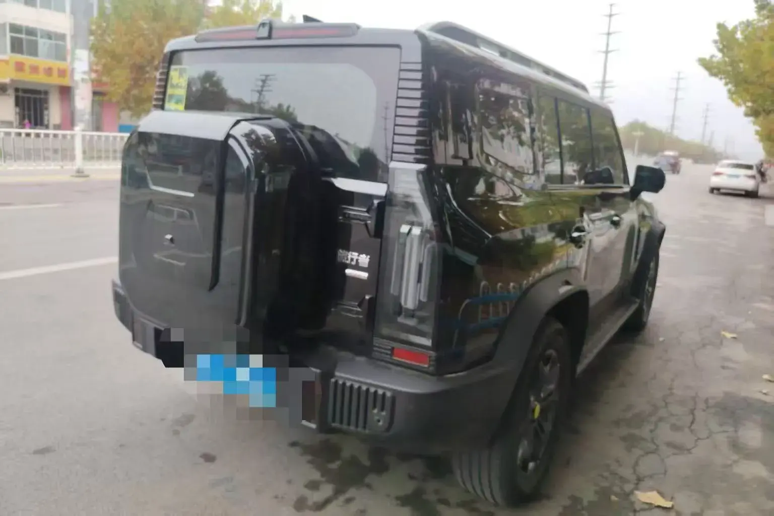 2023 JETOUR TRAVELLER thumbnail 3