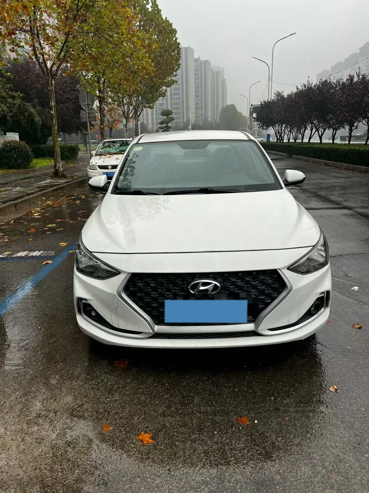2017 HYUNDAI CELESTA thumbnail 2