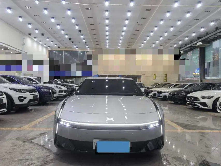 2025 XPENG P7 thumbnail 2