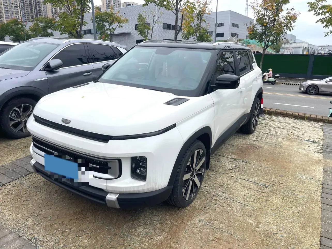 2023 GEELY ICON view 1